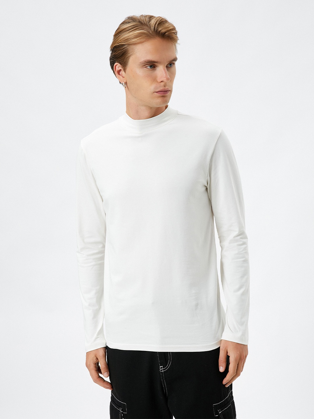 

Koton Men High Neck Raw Edge T-shirt, Na