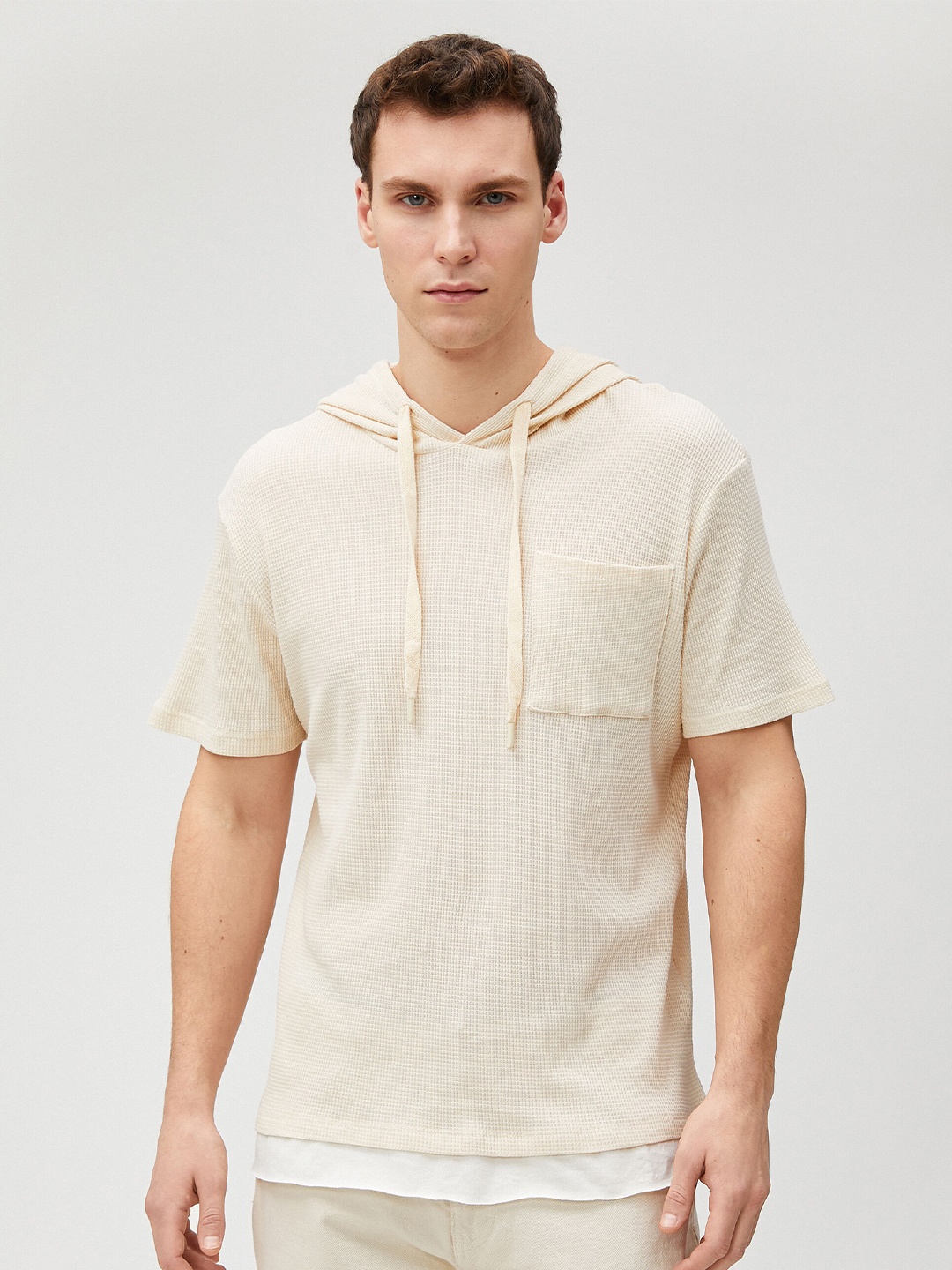 

Koton Men Hooded Pockets T-shirt, Na