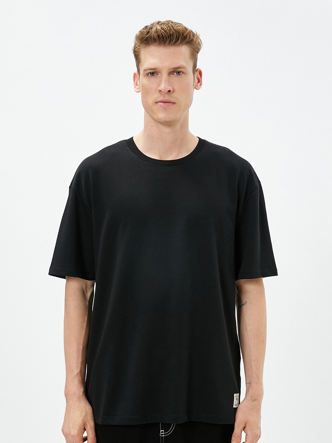 

Koton Men Hooded Pockets T-shirt, Na