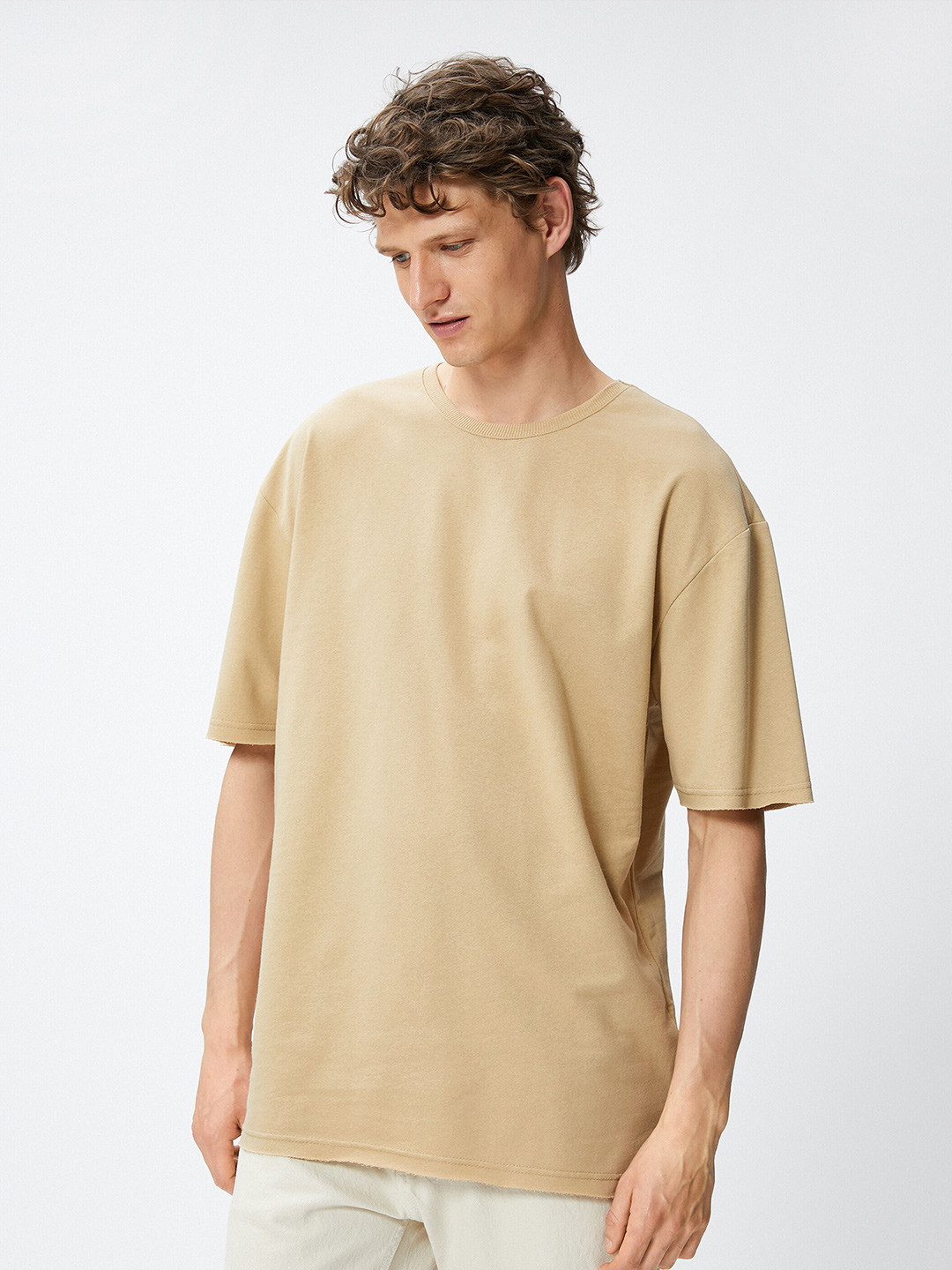 

Koton Men Henley Neck Pockets T-shirt, Na