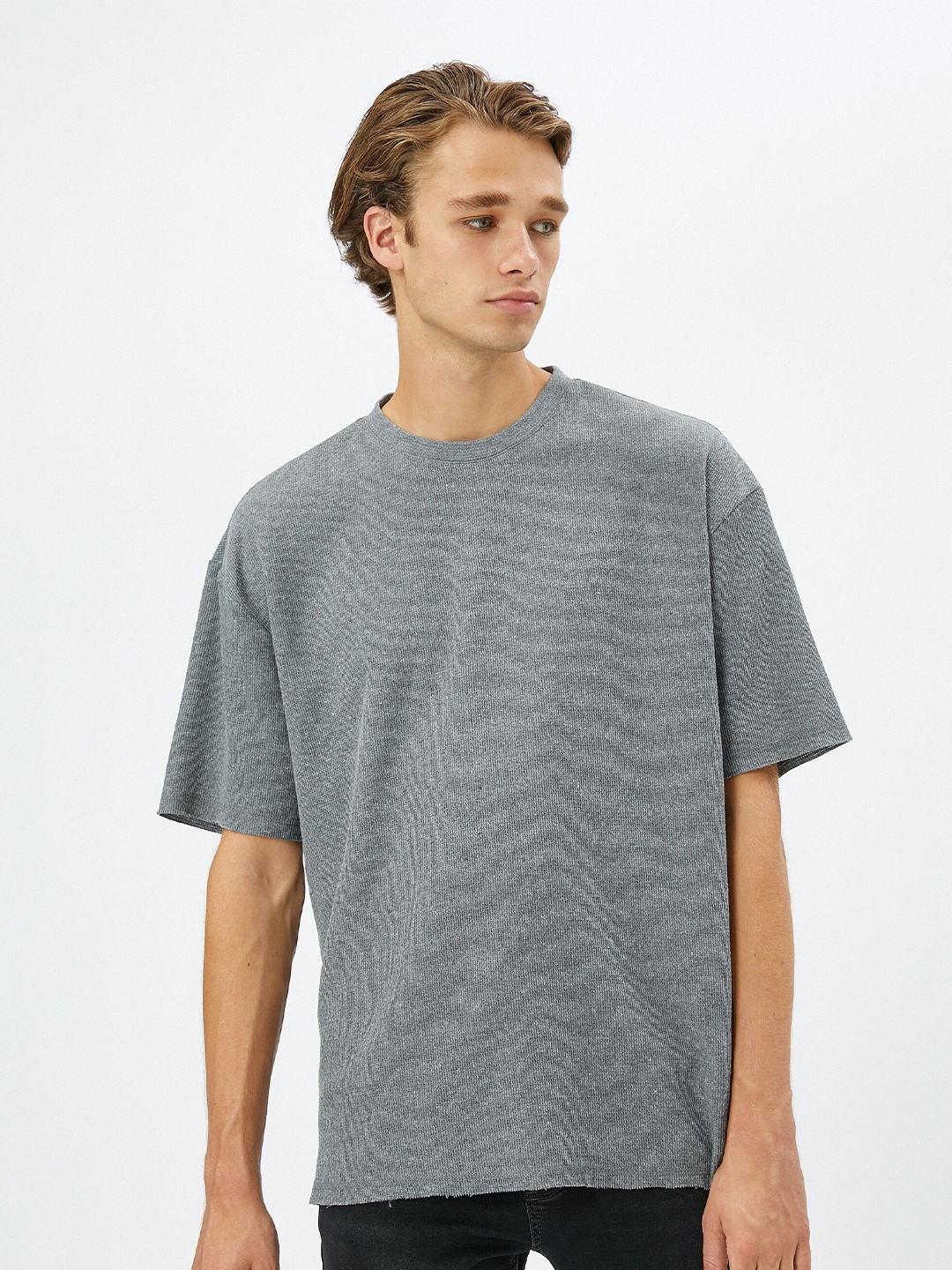 

Koton Men Pockets T-shirt, Na