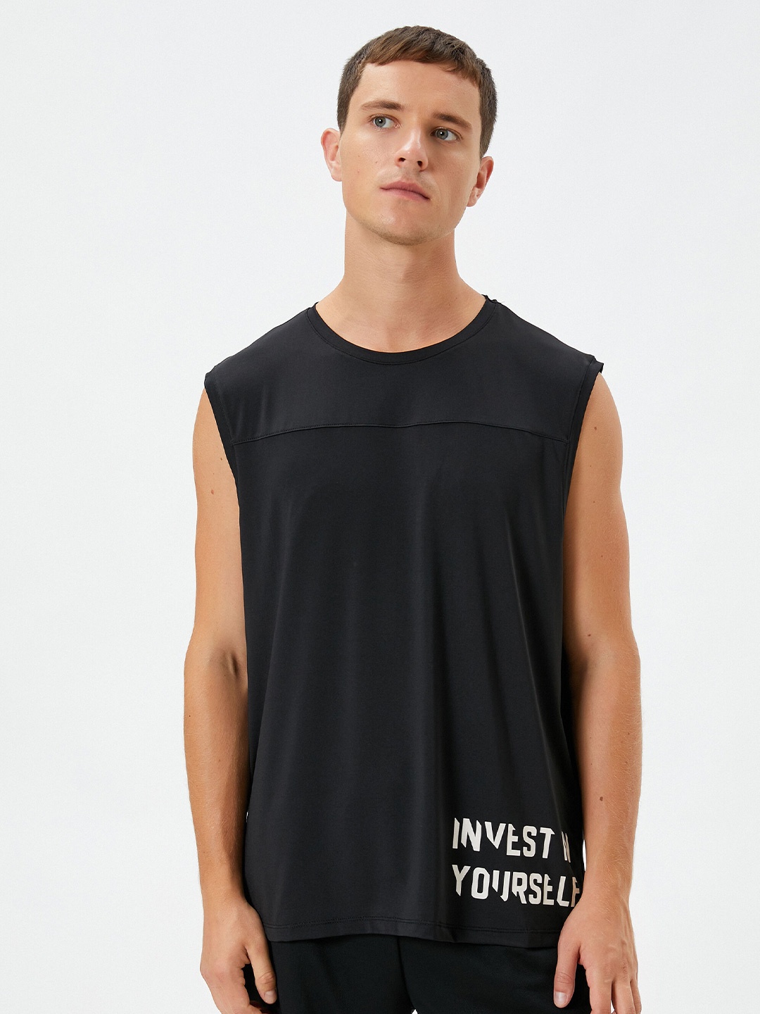 

Koton Men Pockets T-shirt, Na