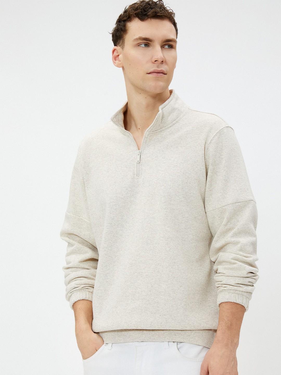 

Koton Men Sweatshirt, Na