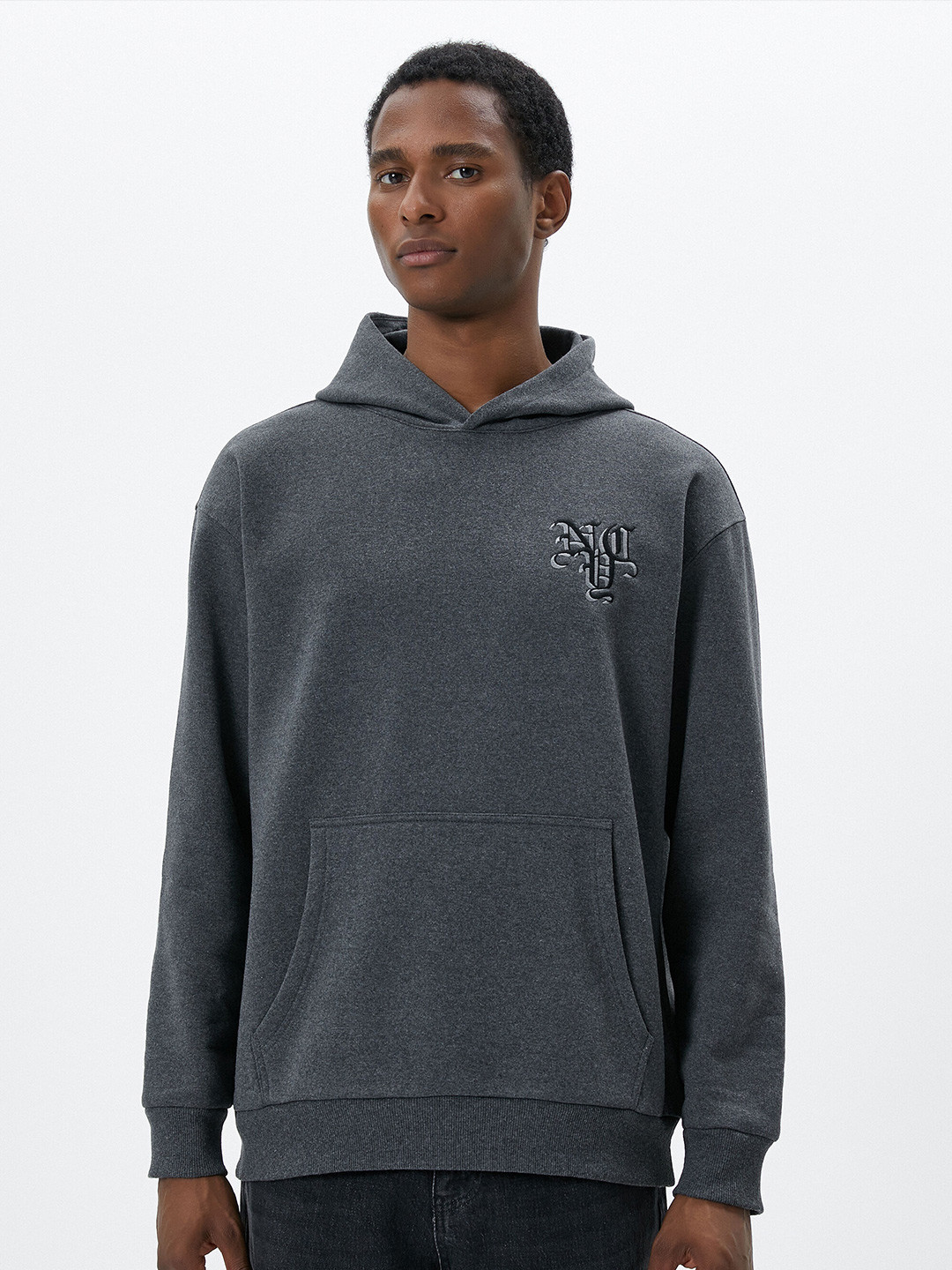 

Koton Men Sweatshirt, Na