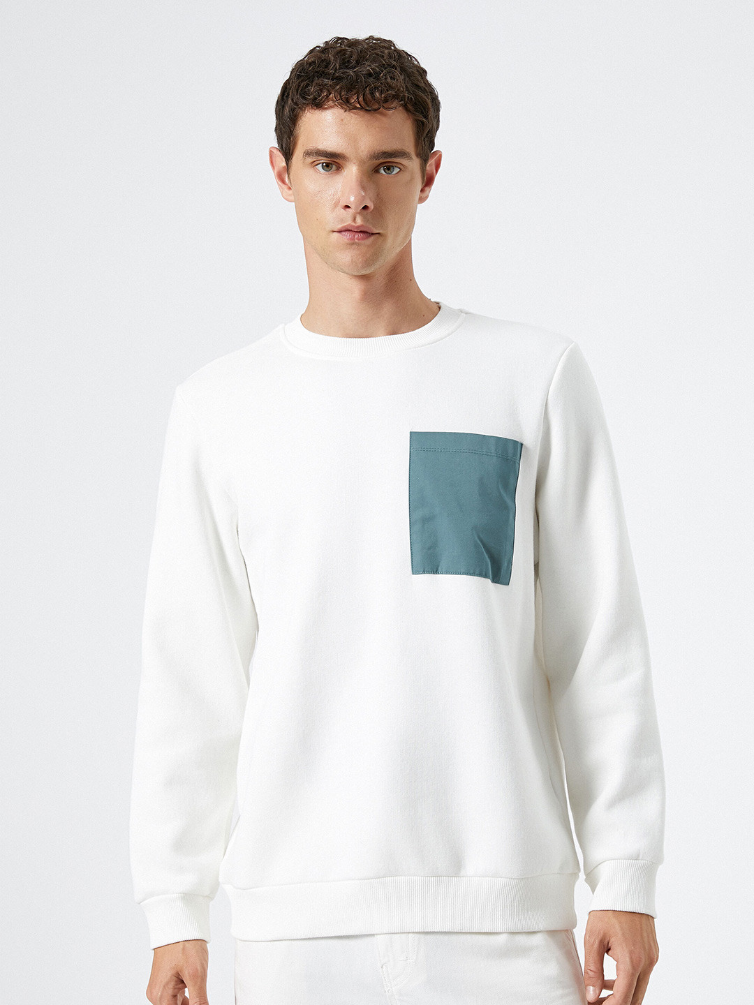 

Koton Men Sweatshirt, Na
