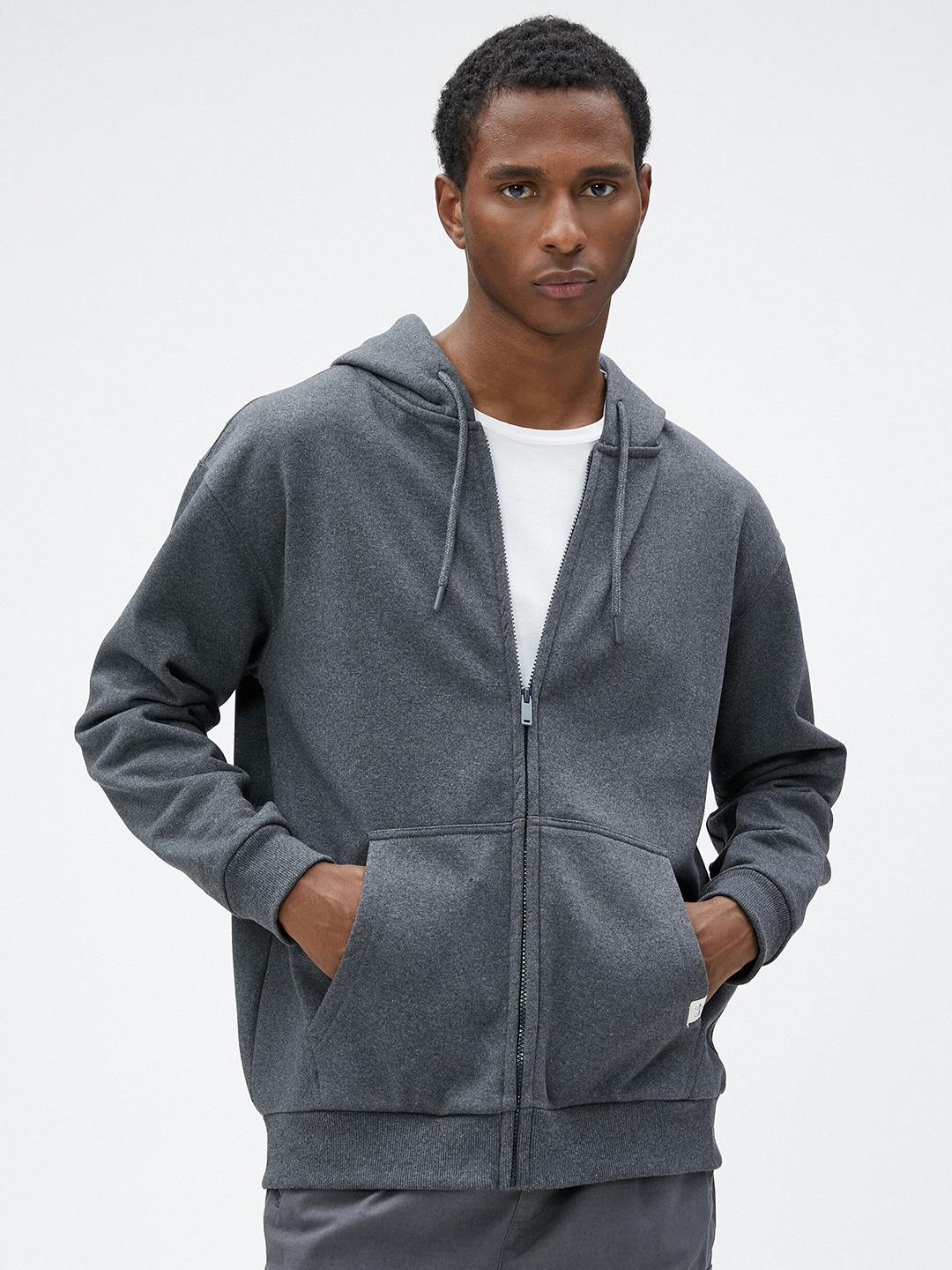 

Koton Men Sweatshirt, Na