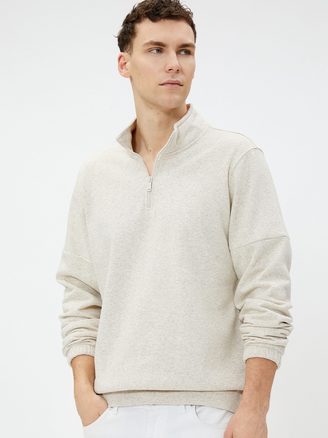 

Koton Men Sweatshirt, Na