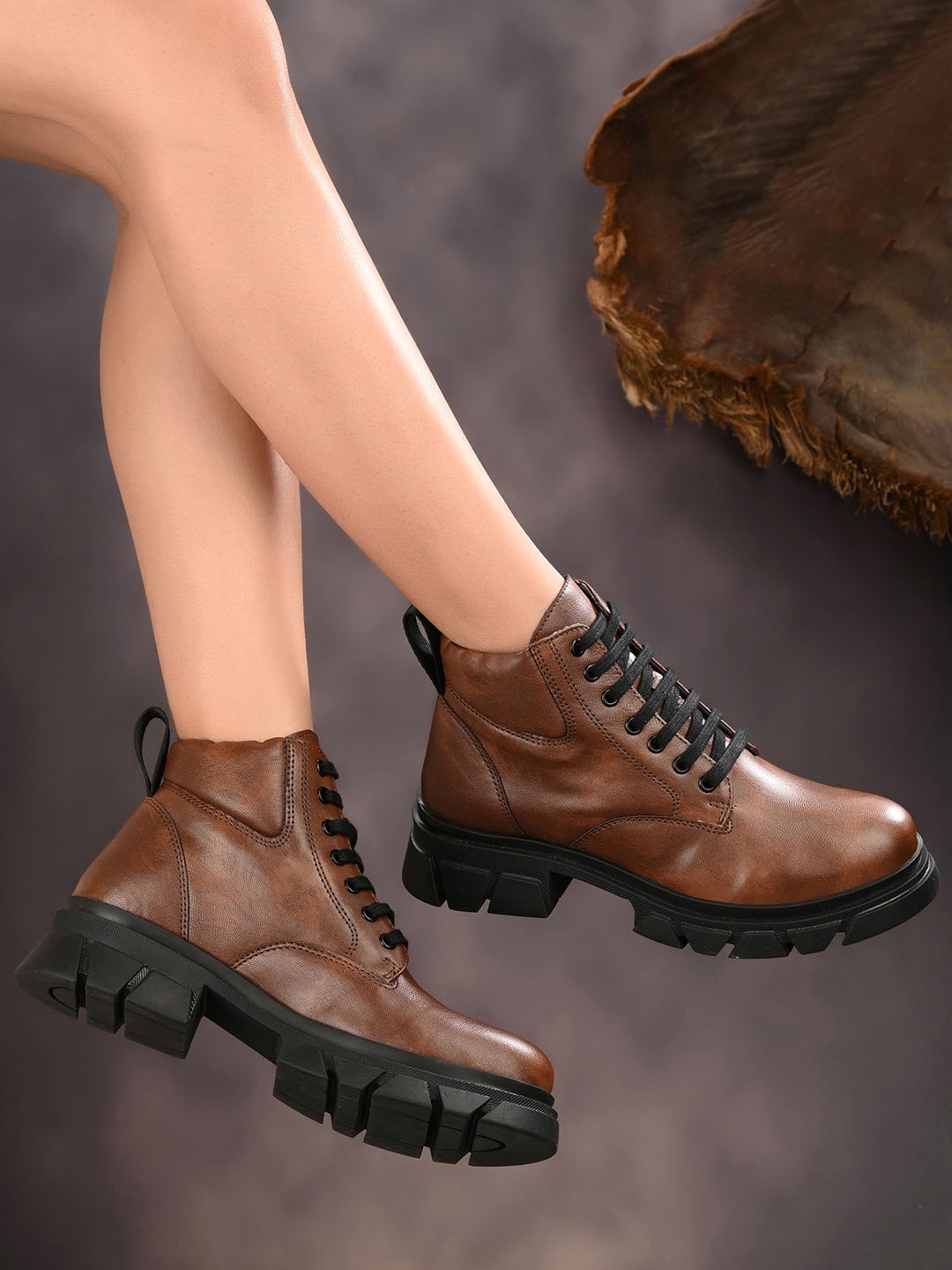

MISEEN Women Mid Top Platform Heel Regular Boots, Brown