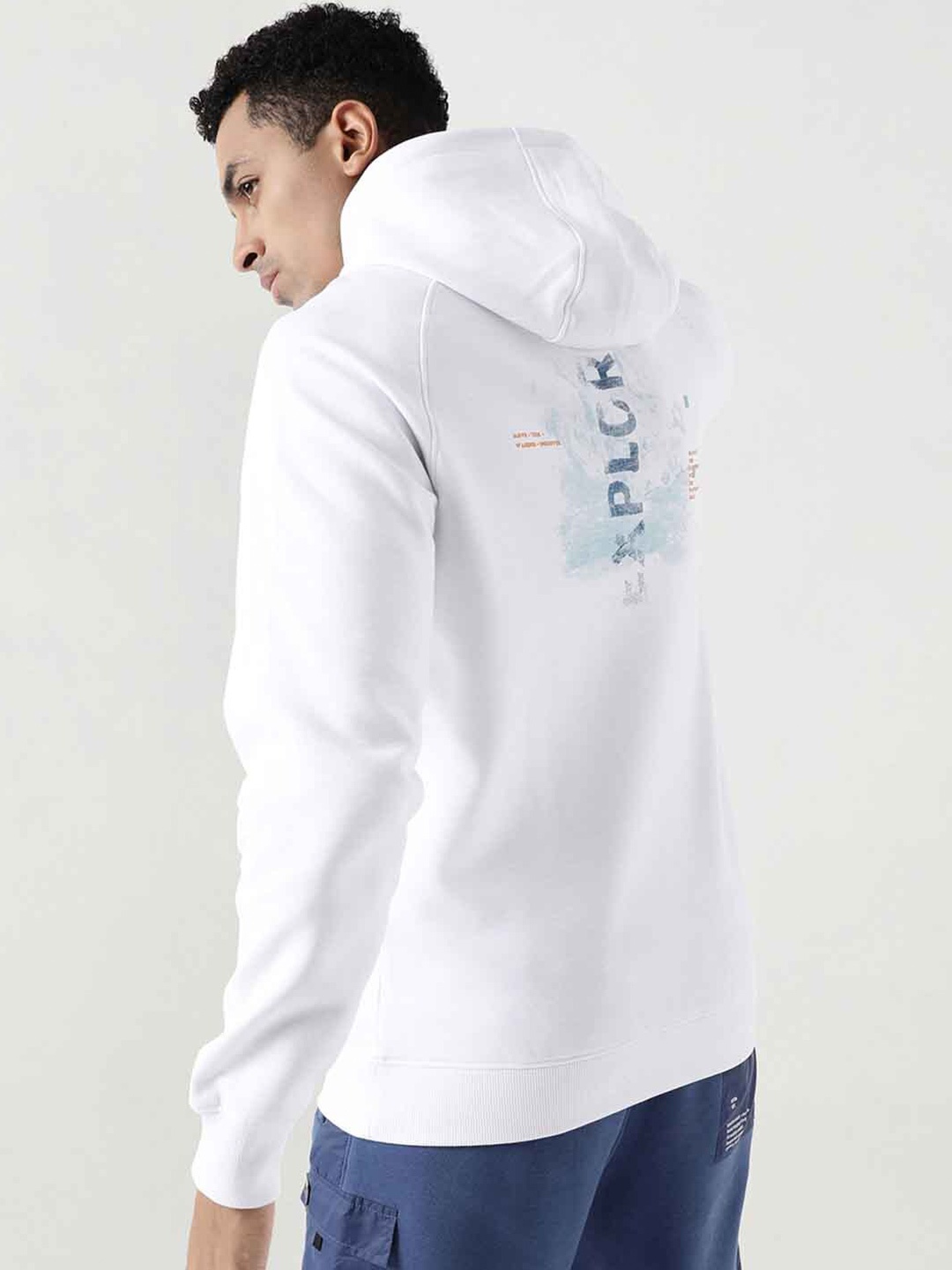 

Wildcraft Men White Hooded Sweatshirt