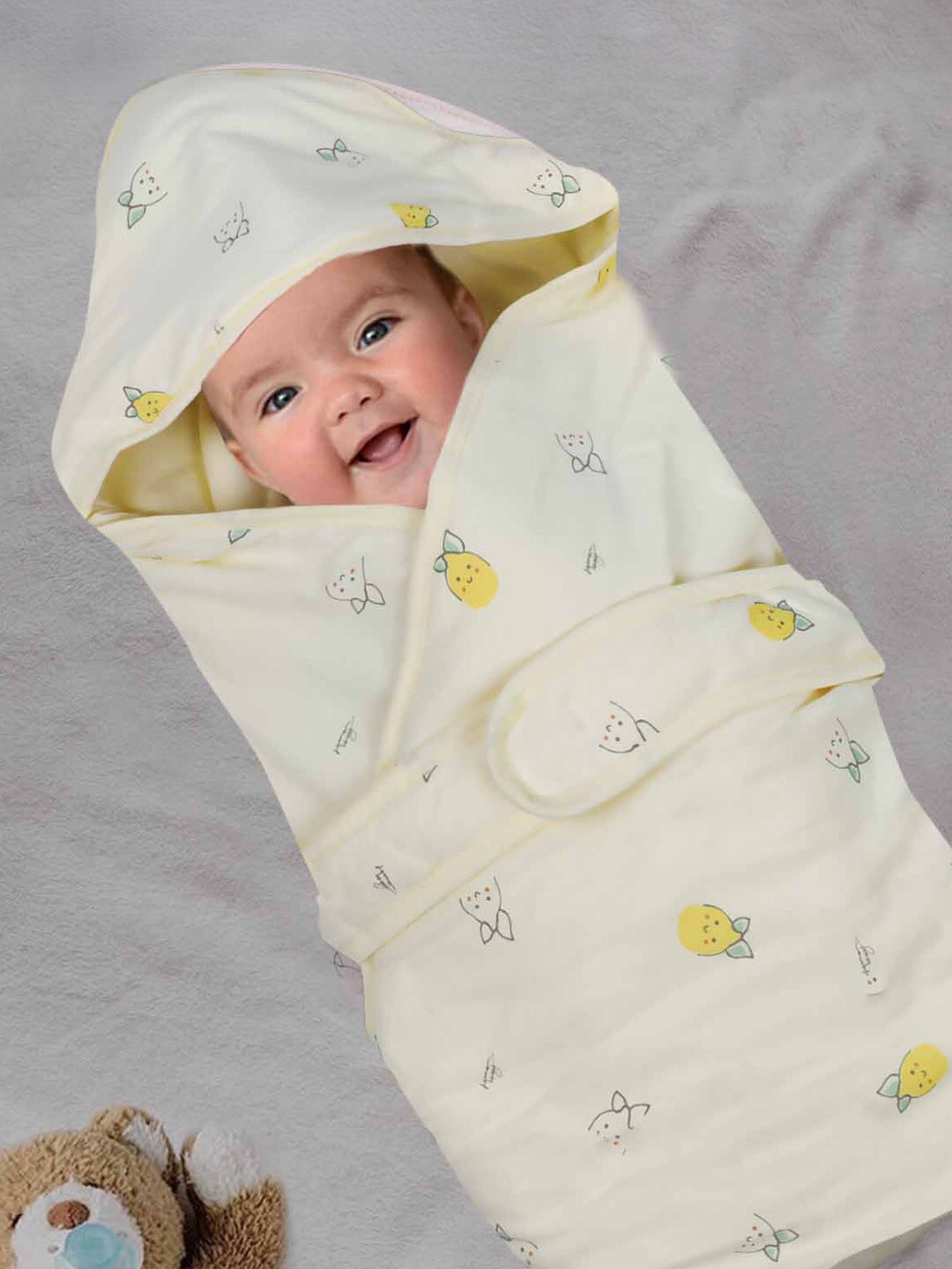 

Baby Moo Yellow & Grey Printed Cotton Mild Winter 210 GSM Single Bed Wrapper