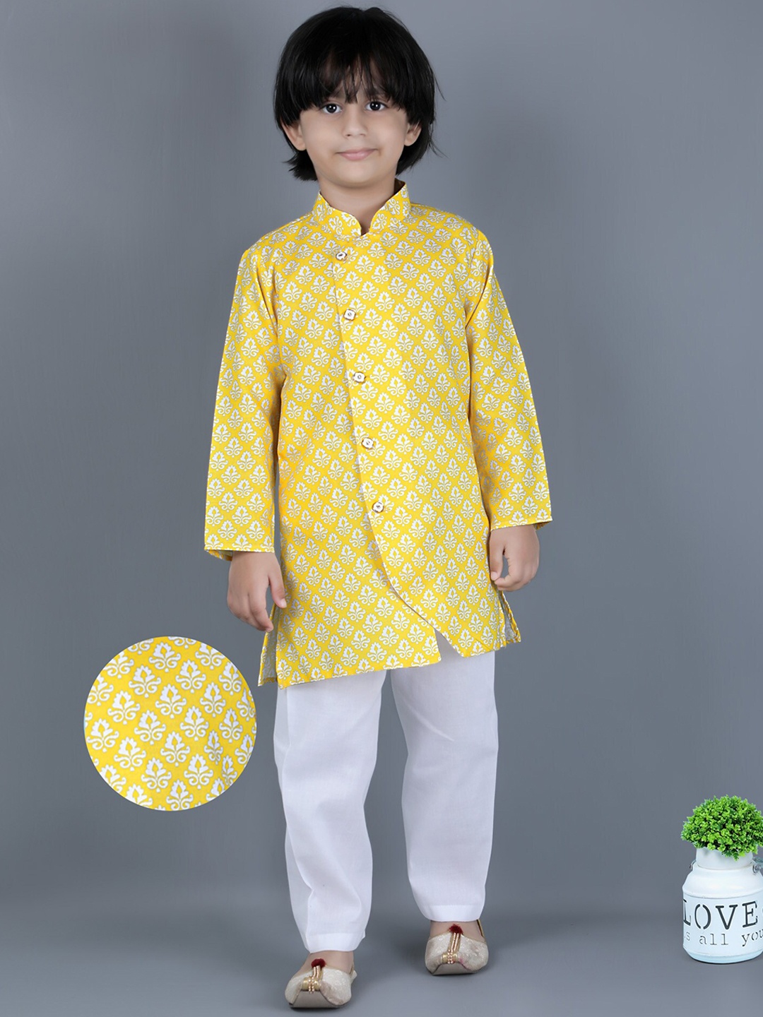 

KIDS FARM Boys Ethnic Motifs Printed Regular Kurta With Pyjamas, Yellow