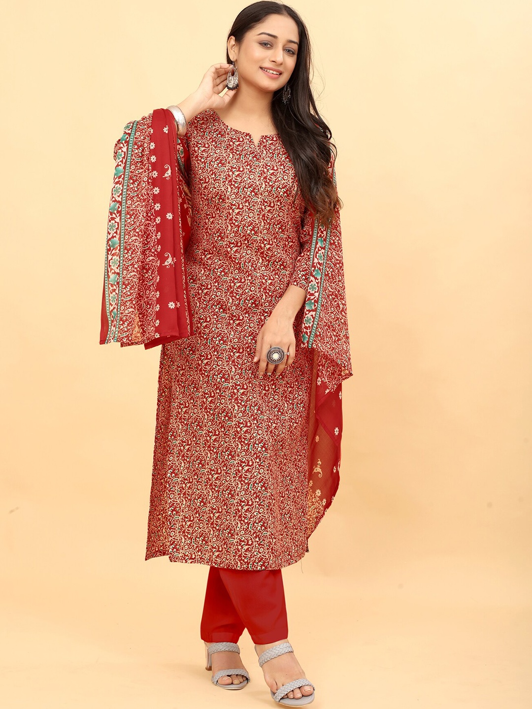 

Pari THE FASHION STUDIO Floral Printed Regular Kurta with Trousers & Dupatta, Red