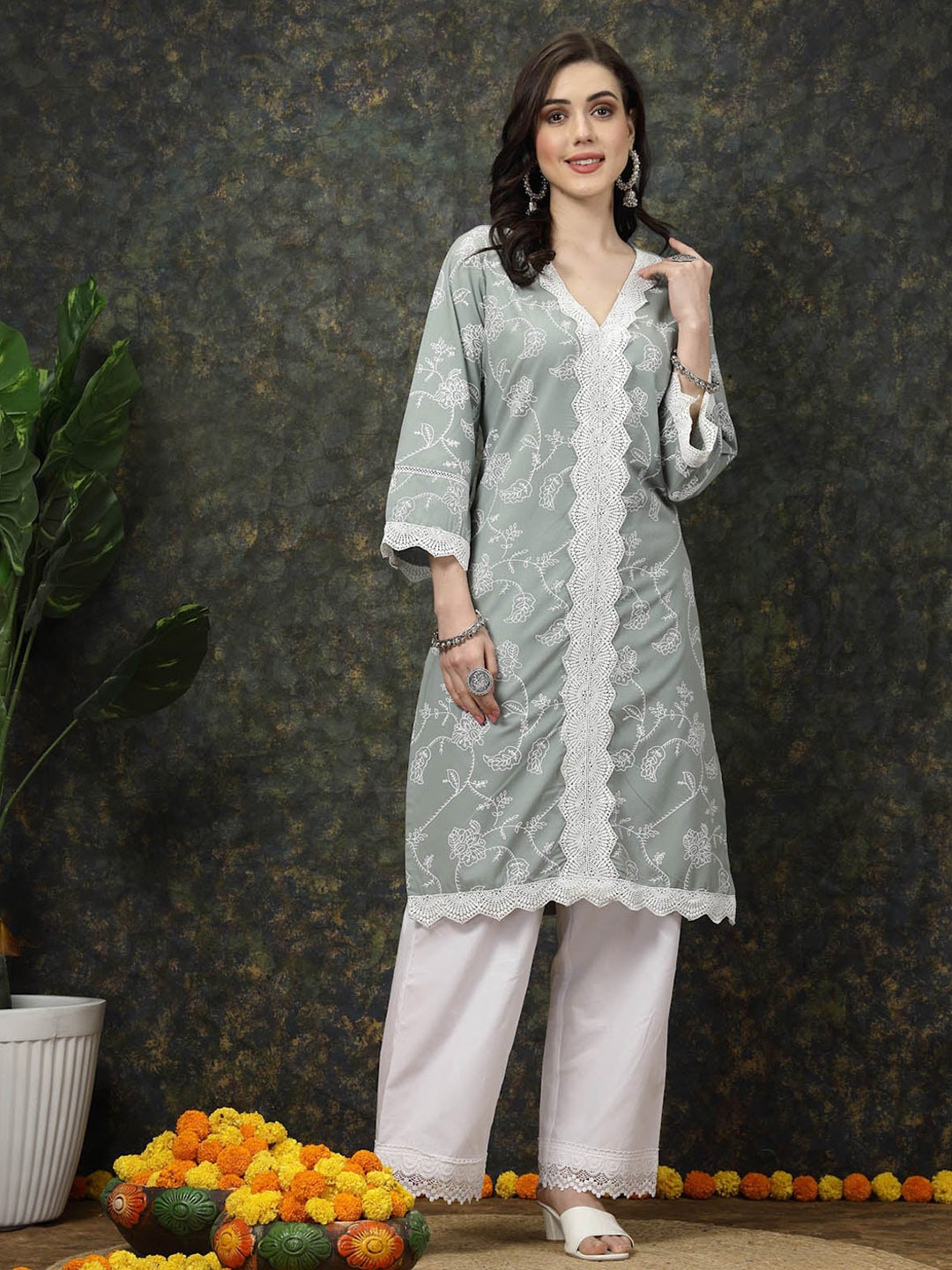 

plusS Sea Green & White Floral Printed Pure Cotton Straight Kurta