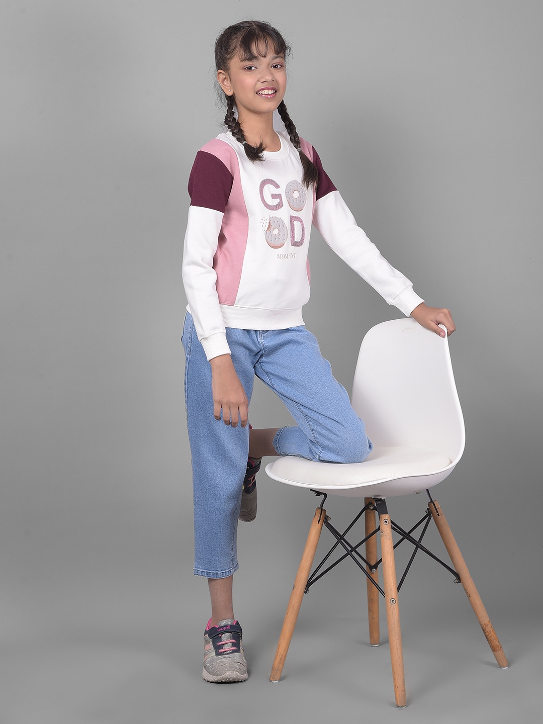 

Crimsoune Club Girls Typography Printed long Sleeves Pullover, Pink