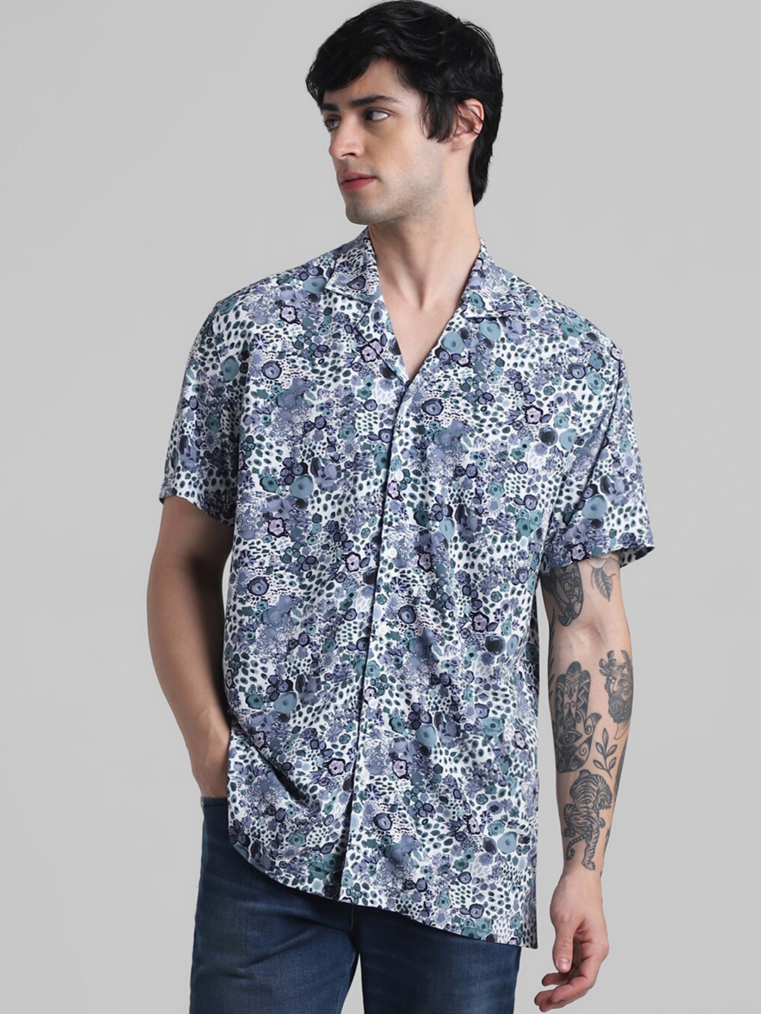 

Jack & Jones Abstract Printed Cuban Collar Cotton Casual Shirt, White