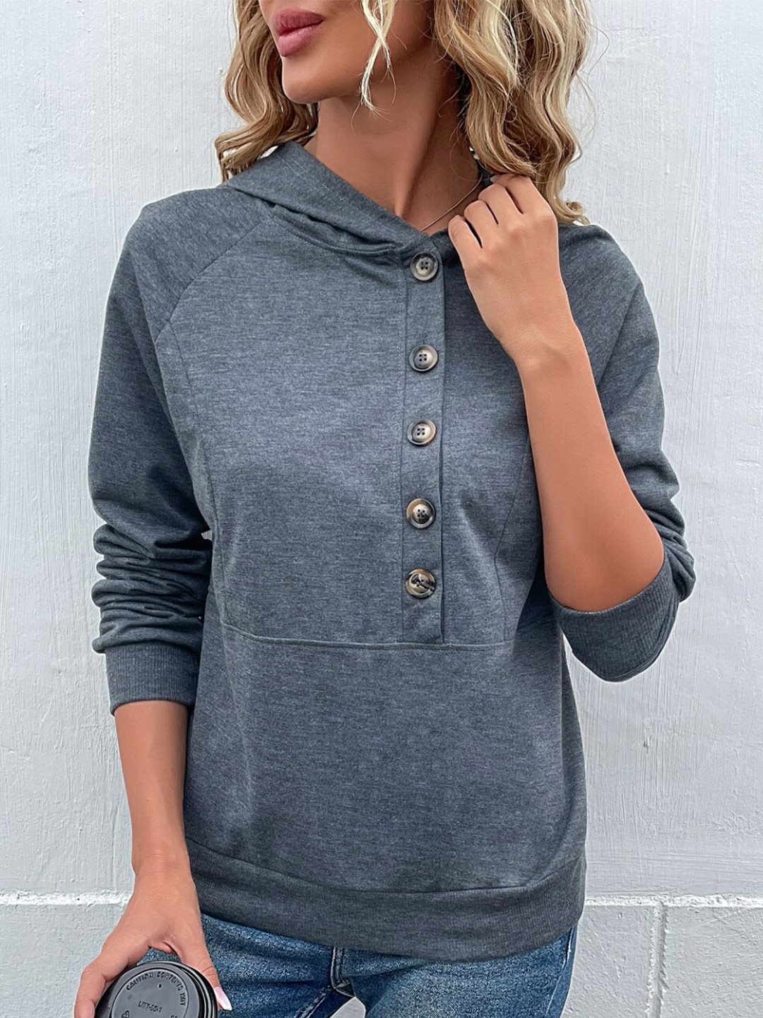 

StyleCast Grey Hooded Raglan Sleeves Regular Top