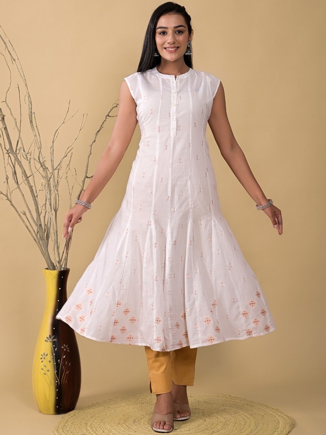 

Ramas Mandarin Collar Panelled Cotton Anarkali Kurta, White