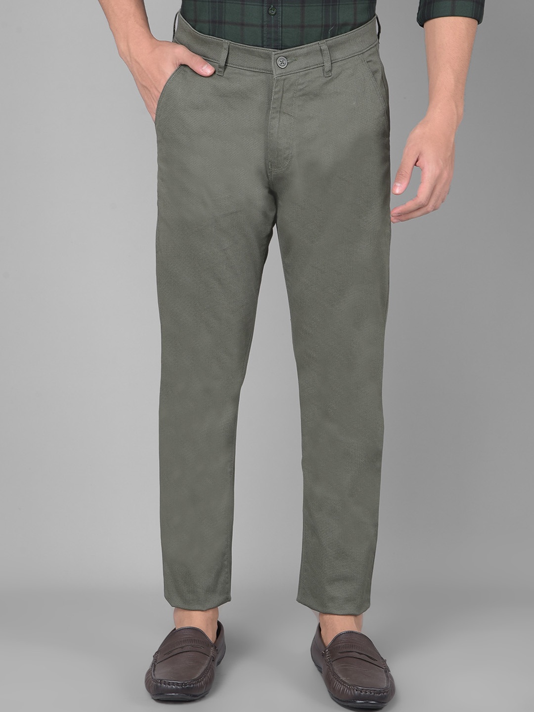 

Crimsoune Club Men Mid Rise Plain Slim Fit Trousers, Olive