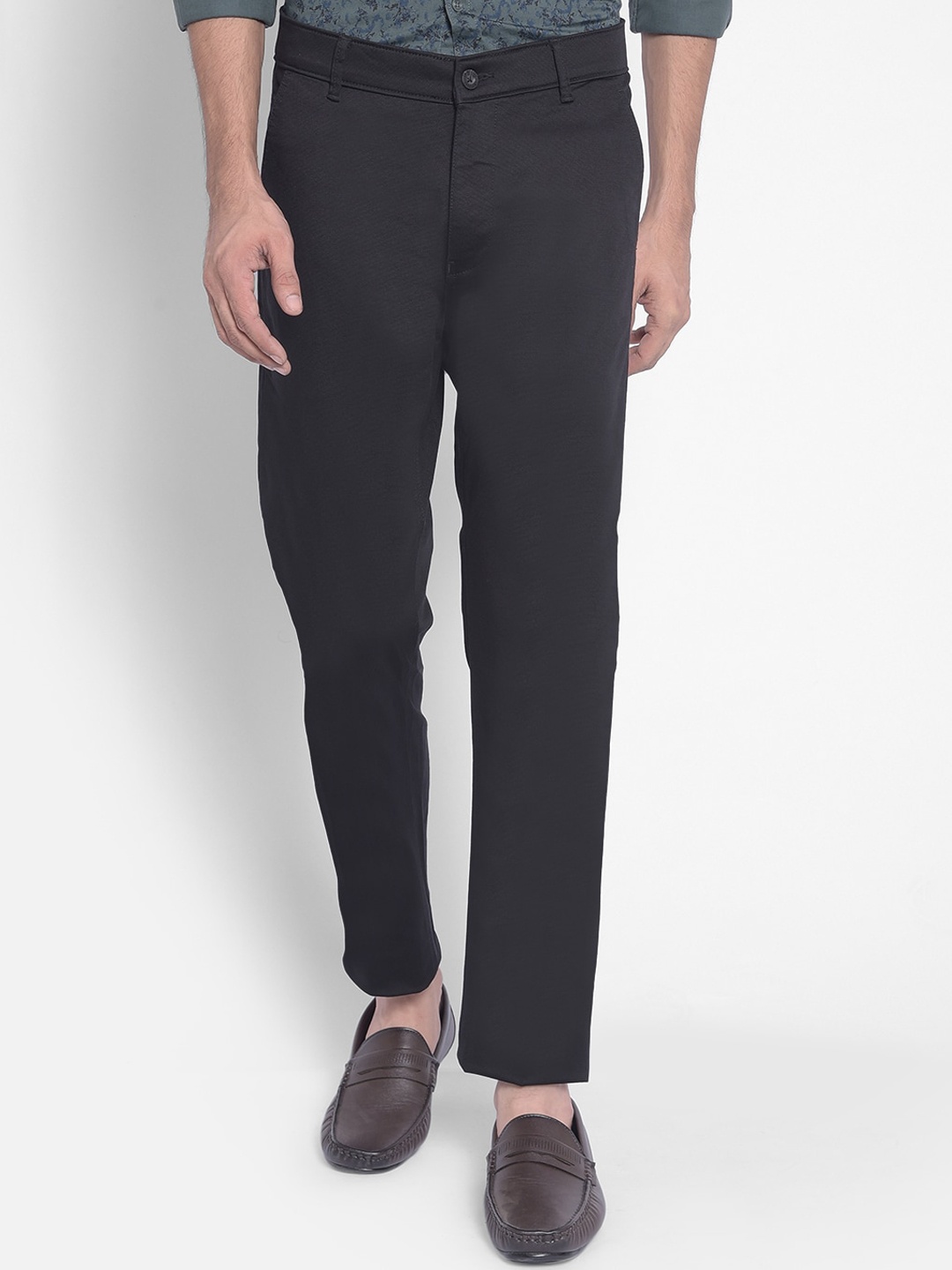 

Crimsoune Club Men Slim Fit Mid Rise Trousers, Black