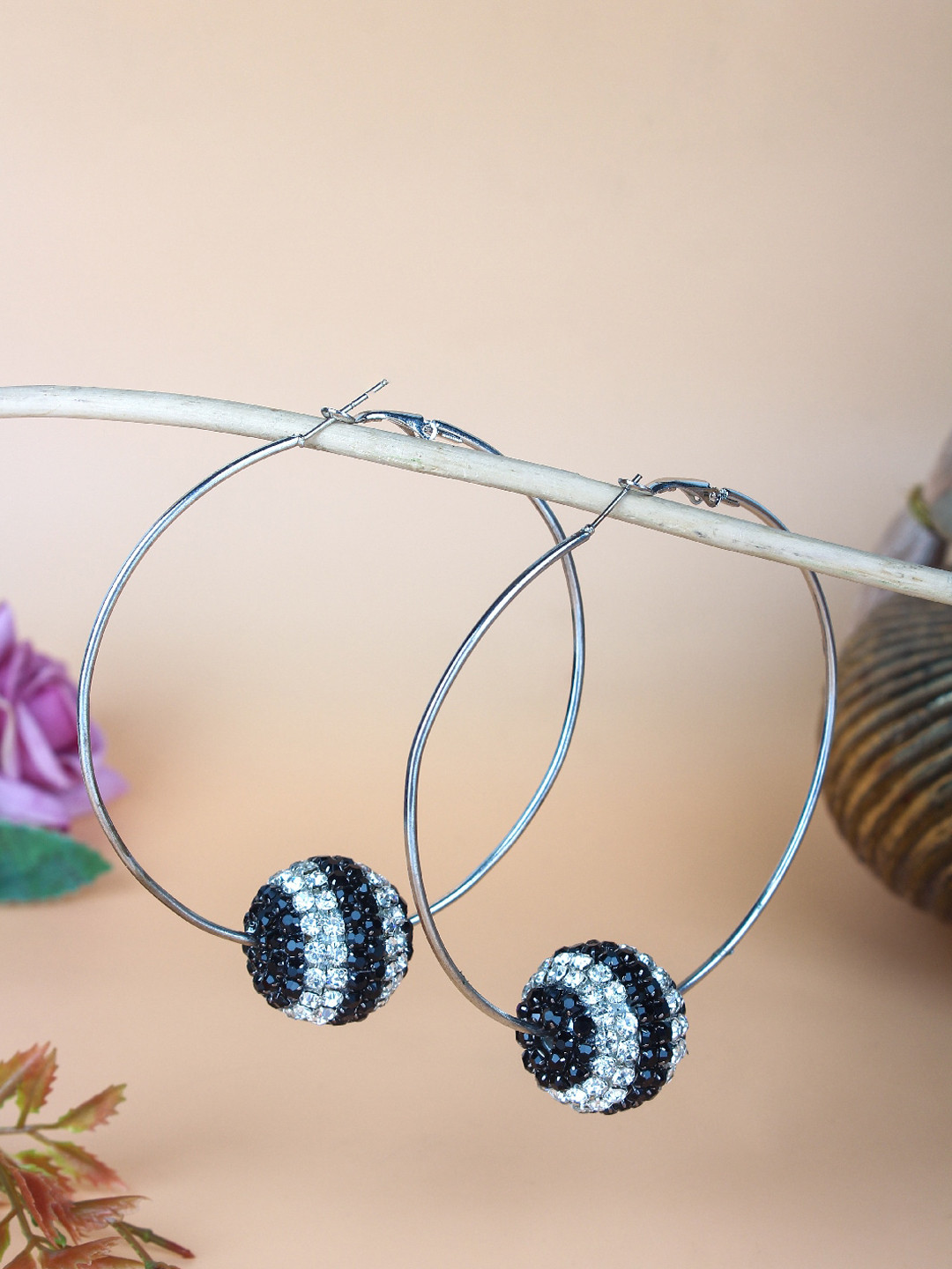 

Stylecast X KPOP Silver-Toned Rhodium Plated Cubic Zirconia Circular Hoop Earrings