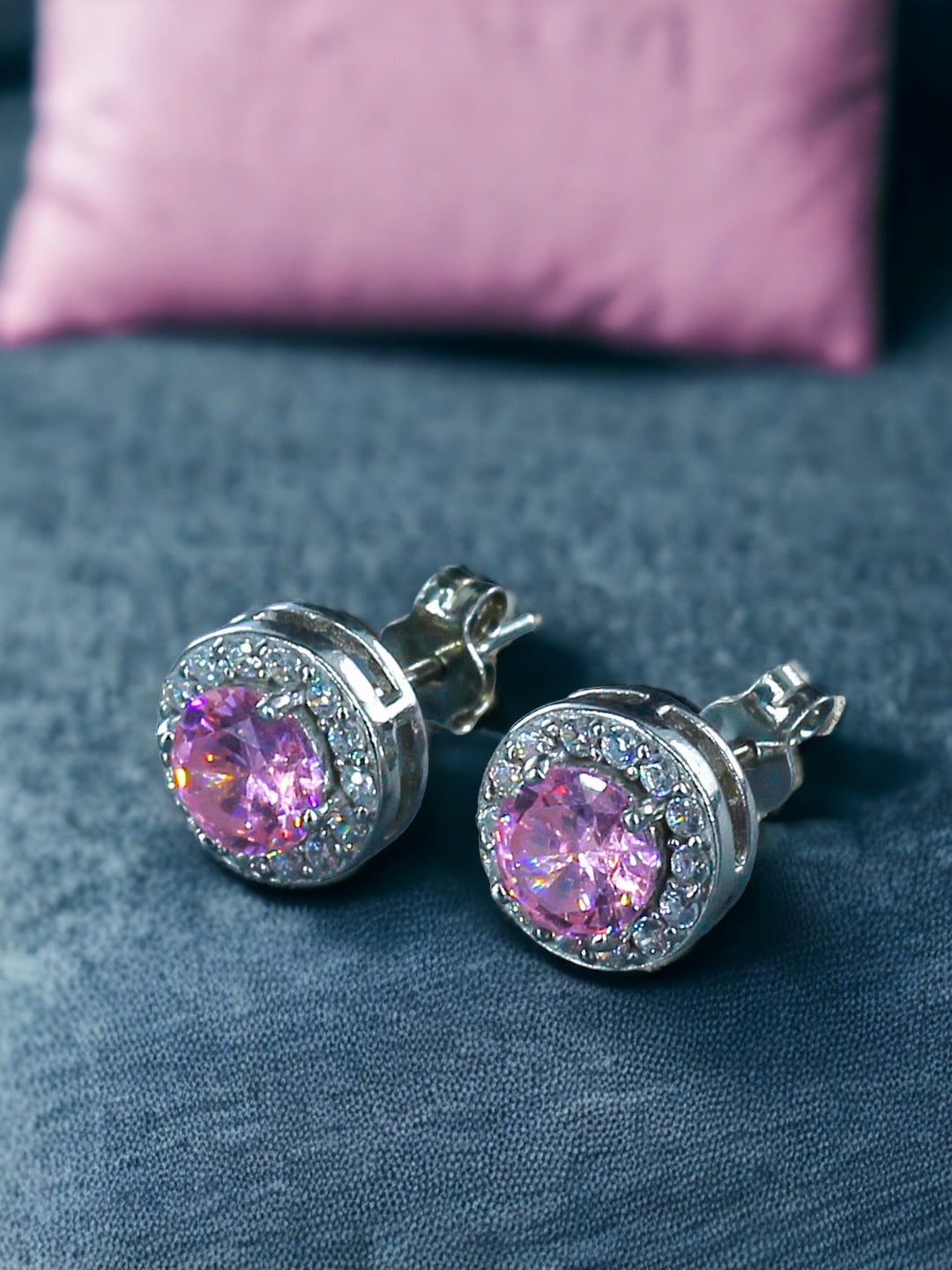 

Taraash 925 Sterling Silver Cubic Zirconia Circular Studs Earrings