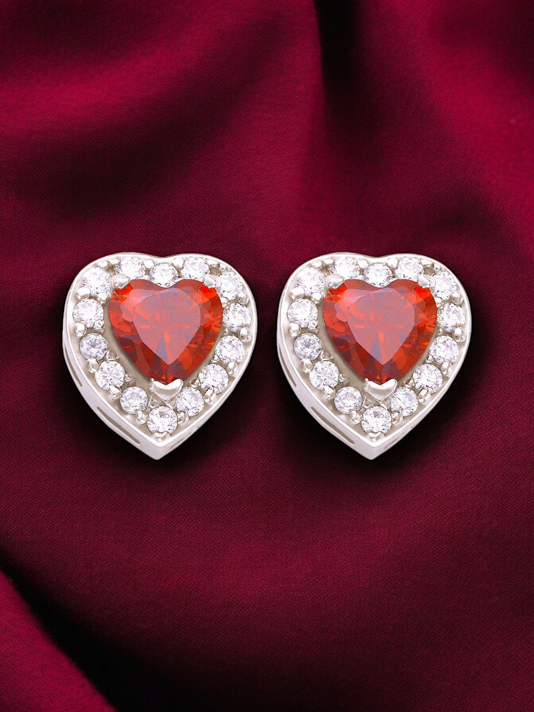 

Taraash 925 Sterling Silver Cubic Zirconia Studded Heart Shaped Studs Earrings