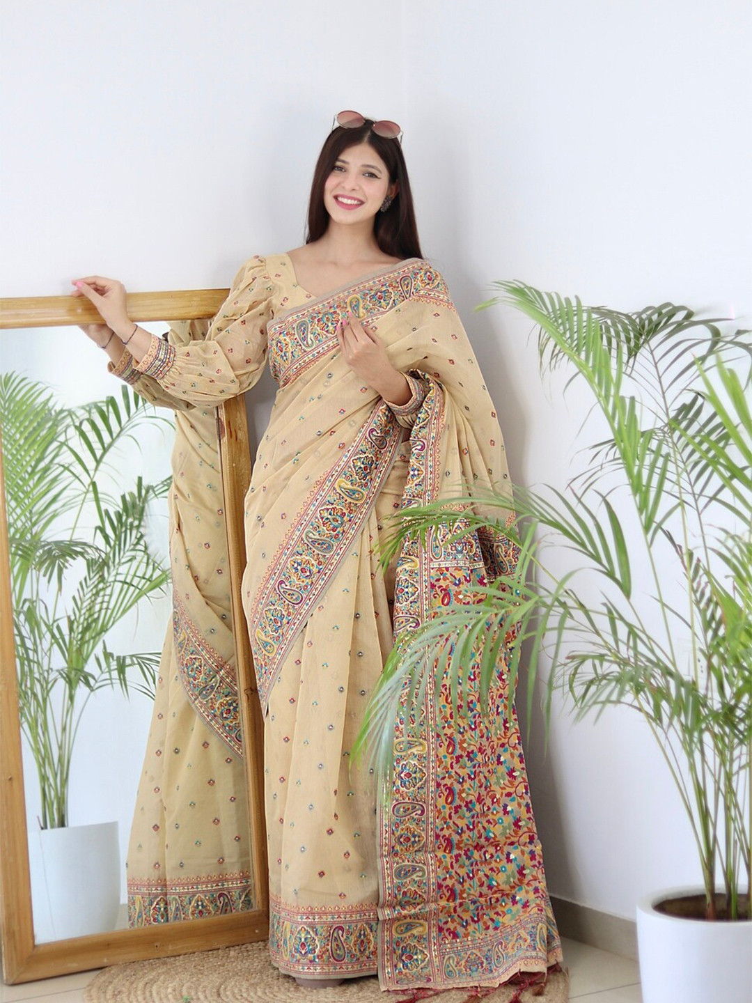 

ALMAARI FASHION Ethnic Motifs Woven Design Pure Silk Kanjeevaram Saree, Cream