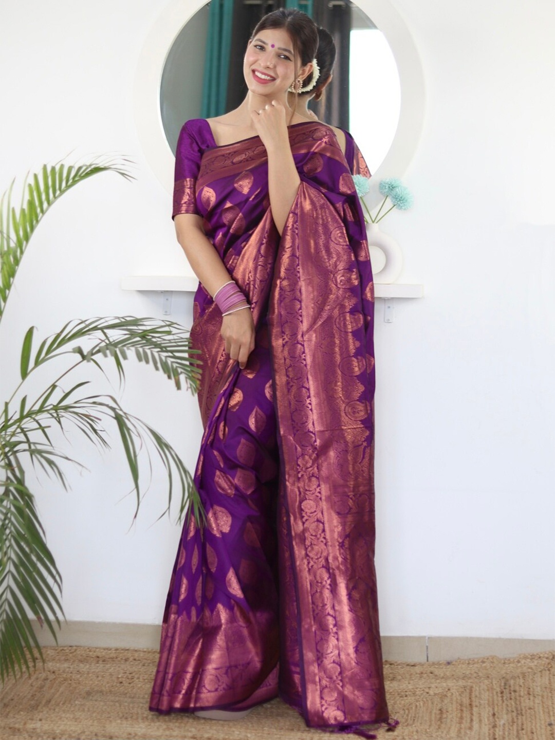 

ALMAARI FASHION Ethnic Motifs Woven Design Zari Pure Silk Kanjeevaram Saree, Purple