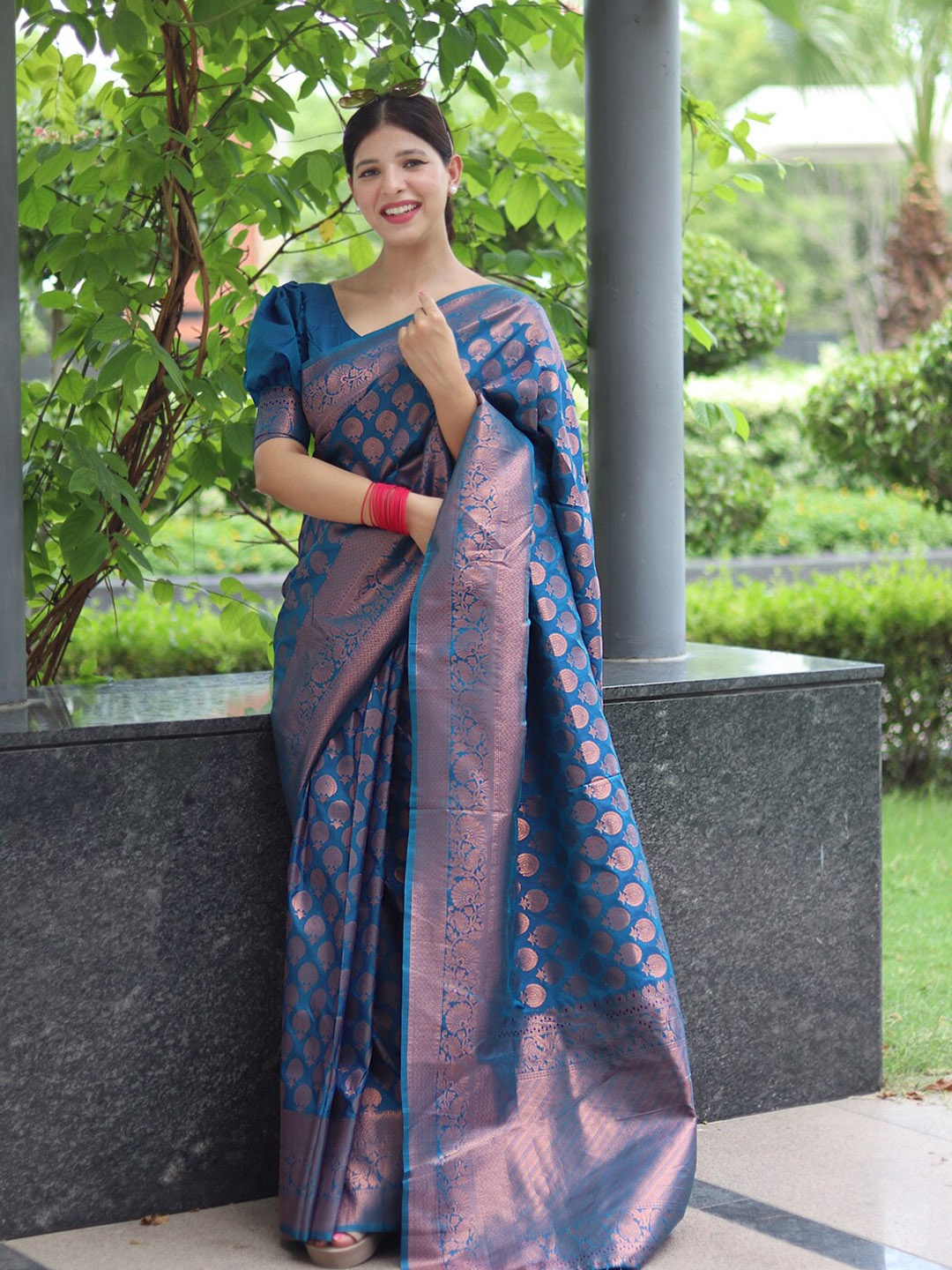 

ALMAARI FASHION Floral Woven Design Zari Pure Silk Kanjeevaram Saree, Blue