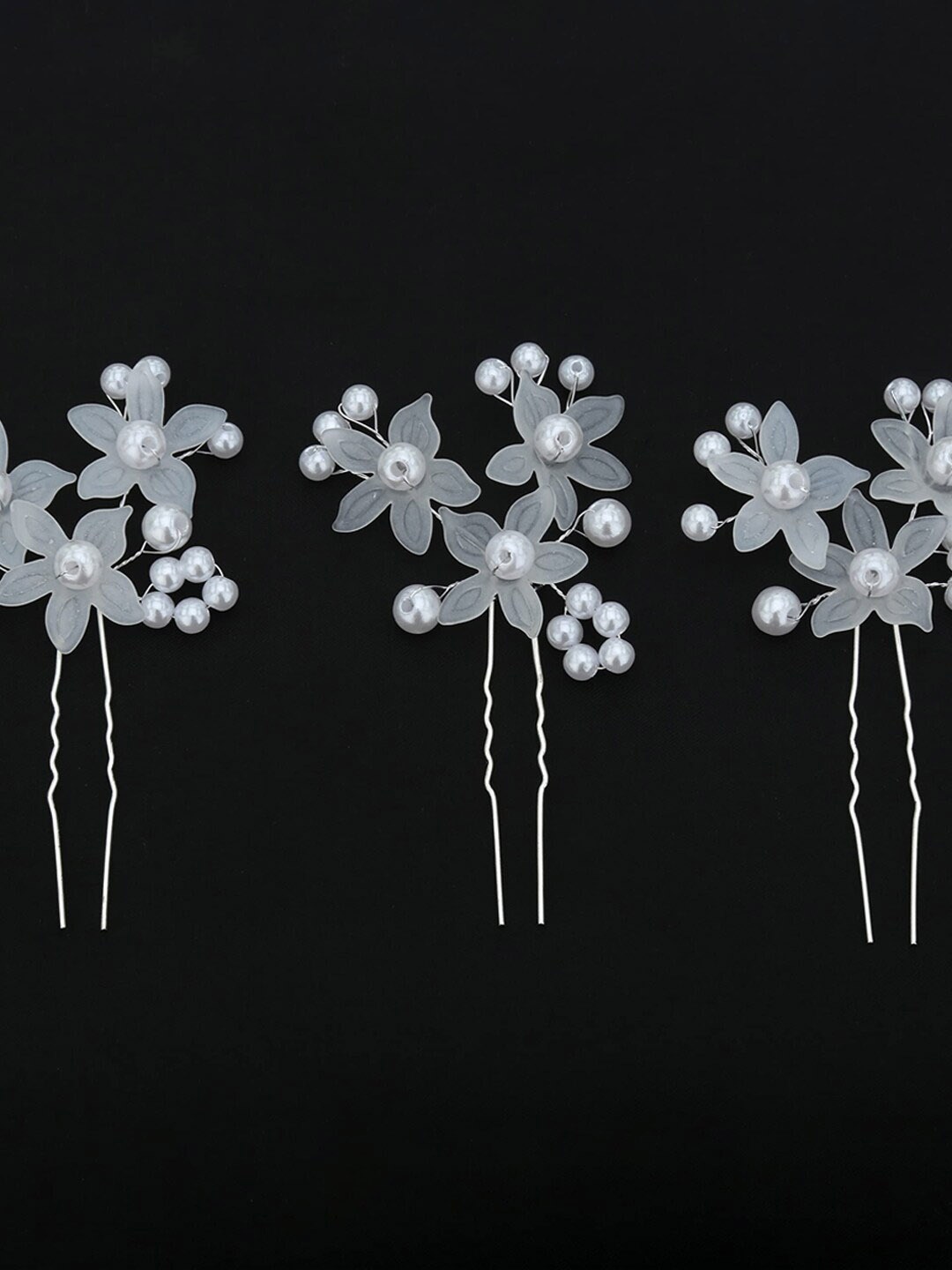 

VAGHBHATT Set Of 3 Beads Embellished Floral U Pins, White