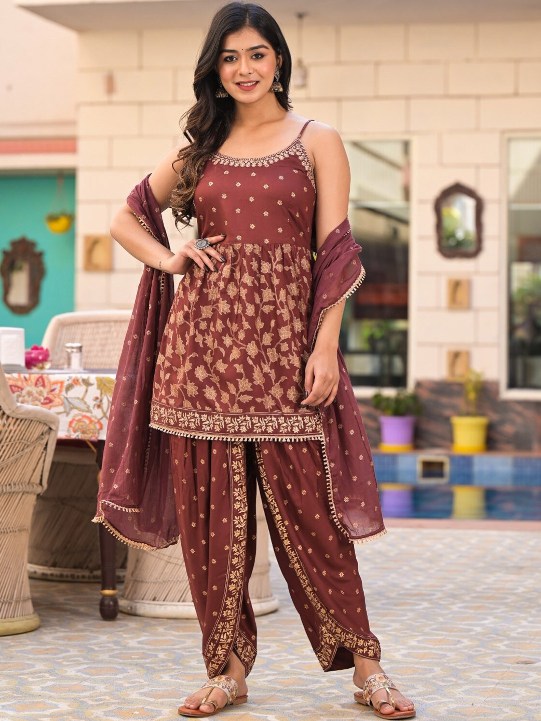 

Ramas Floral Printed Thread Work Straight Kurti & Dhoti Pants With Dupatta, Maroon