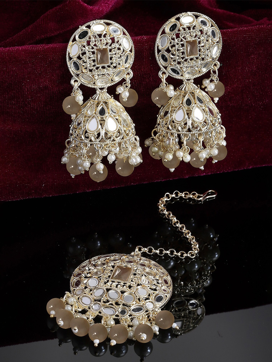 

KARATCART Gold-Plated Kundan Stone Studded Jewellery Set