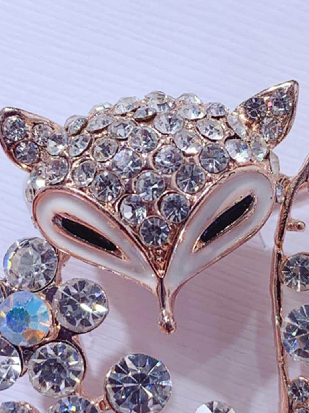 

Lyla Women Stone-Studded Floral Brooch, Rose gold