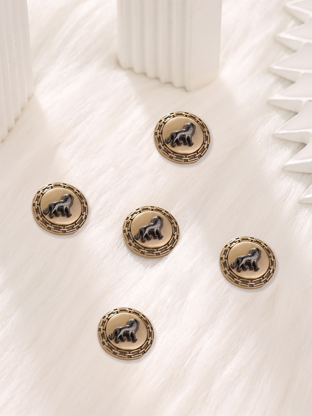 

COSA NOSTRAA Set Of 5 Gold-Plated Brooch, Metallic