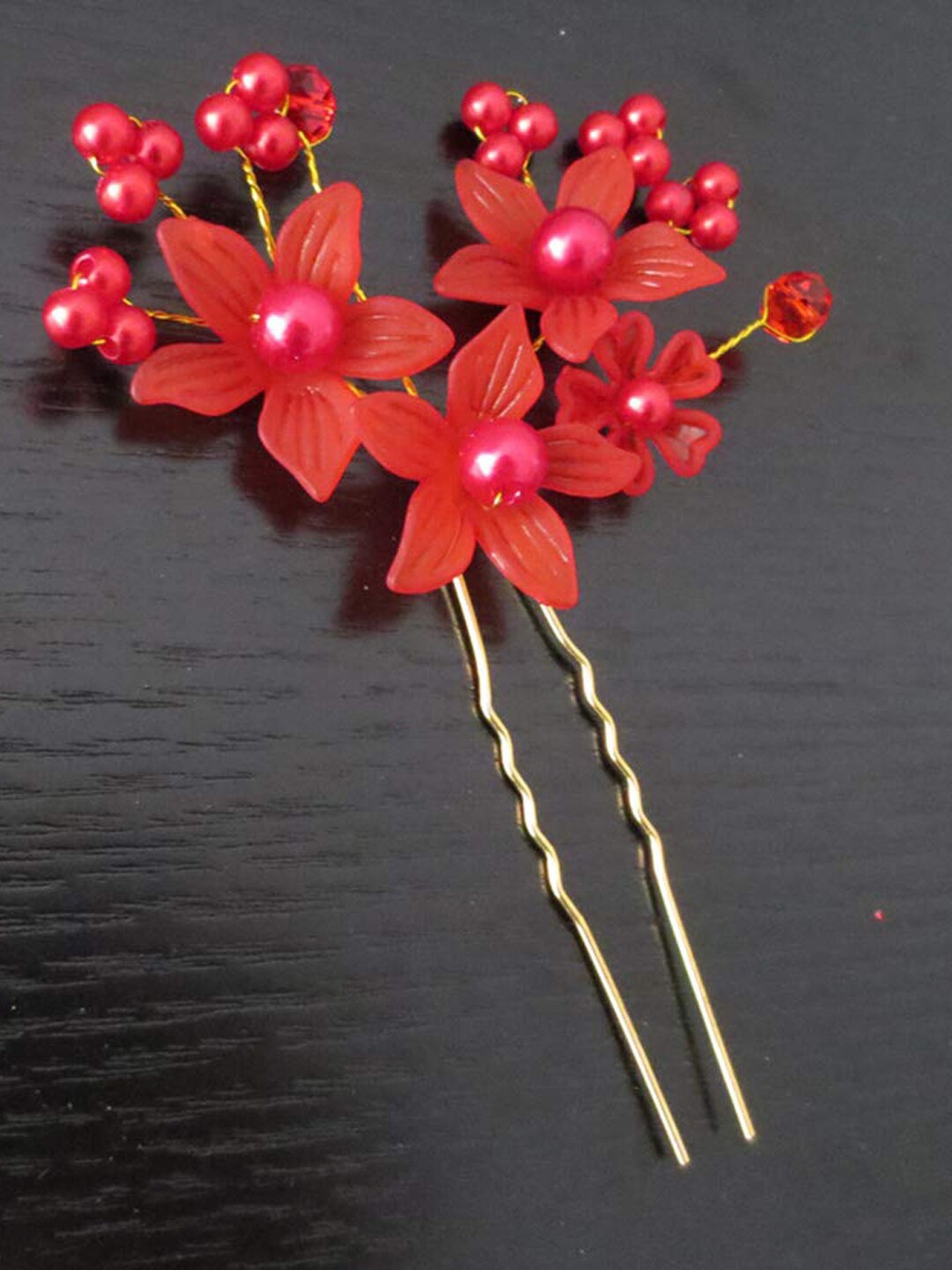 

Krelin Set Of 2 Beaded Floral U Pins, Red