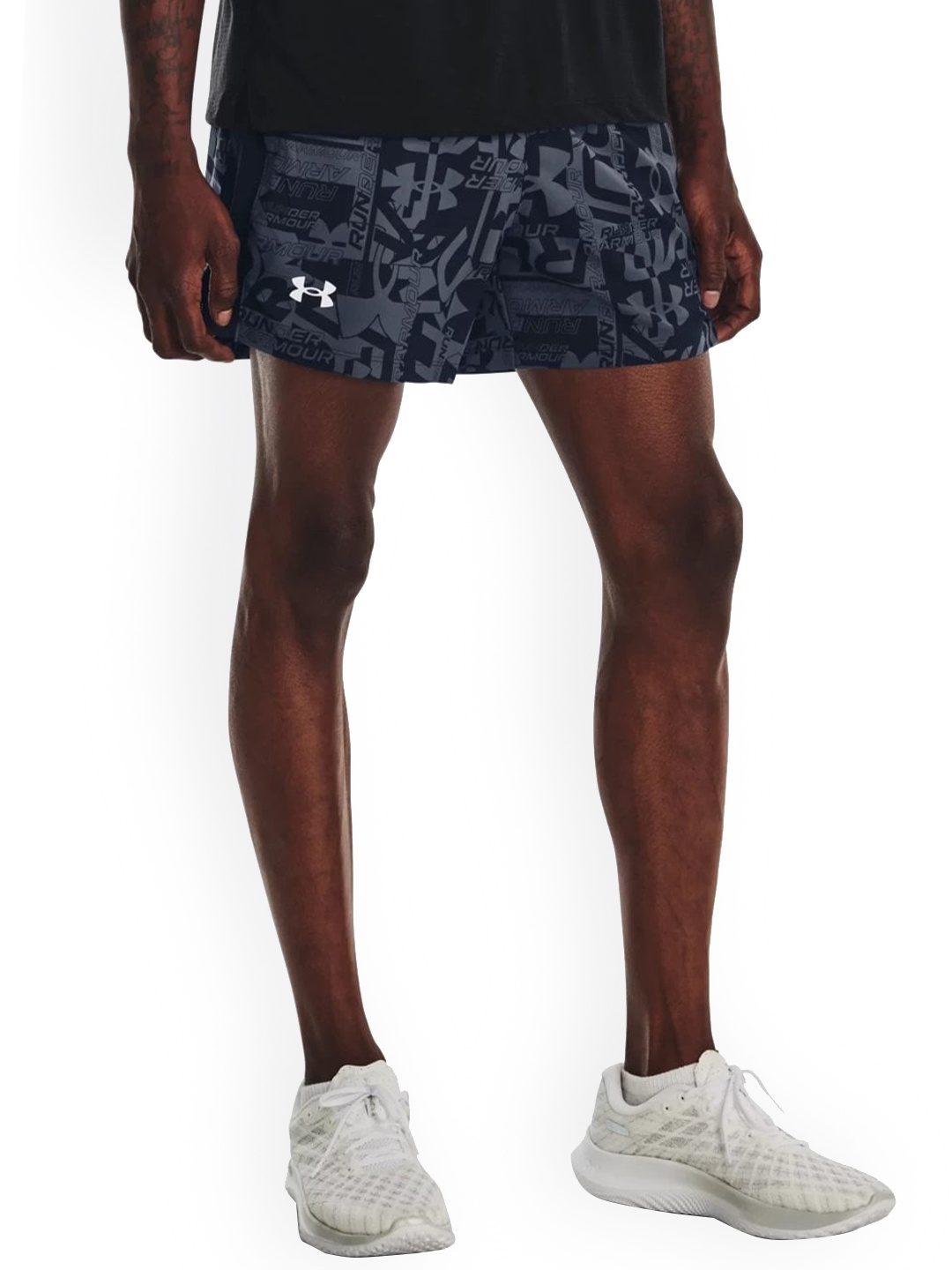 

UNDER ARMOUR Men Launch 5'' Printed Slim Fit Sports Shorts, Grey
