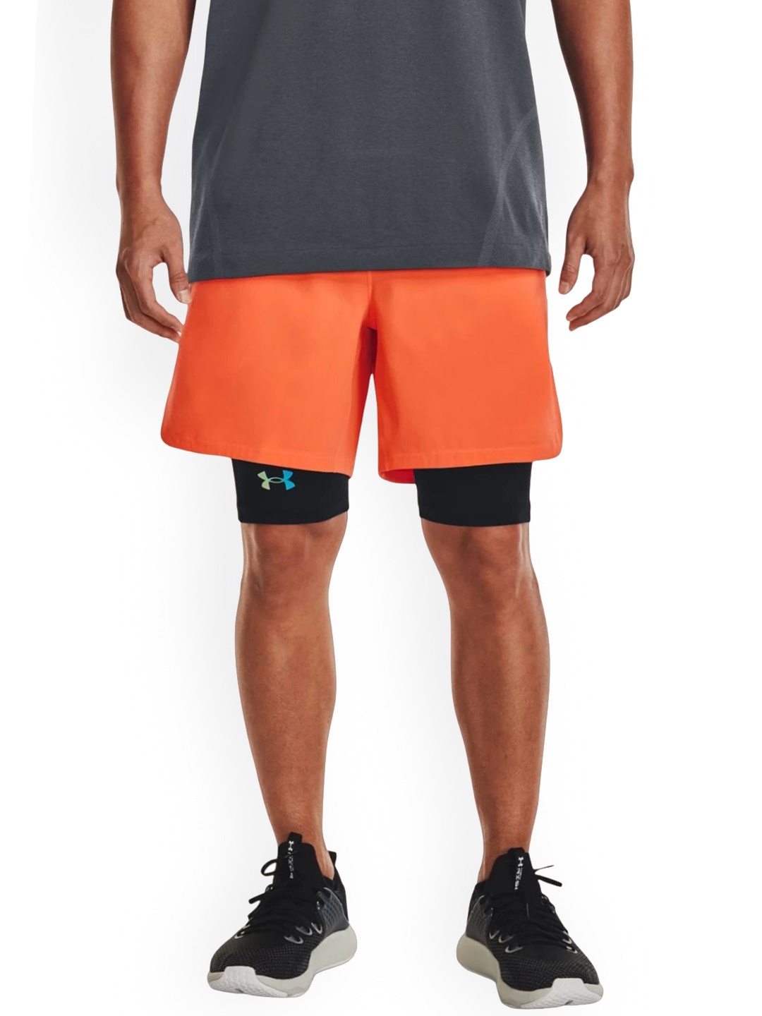 

UNDER ARMOUR Men Peak Woven Mid-Rise Slim-Fit Sports Shorts, Orange