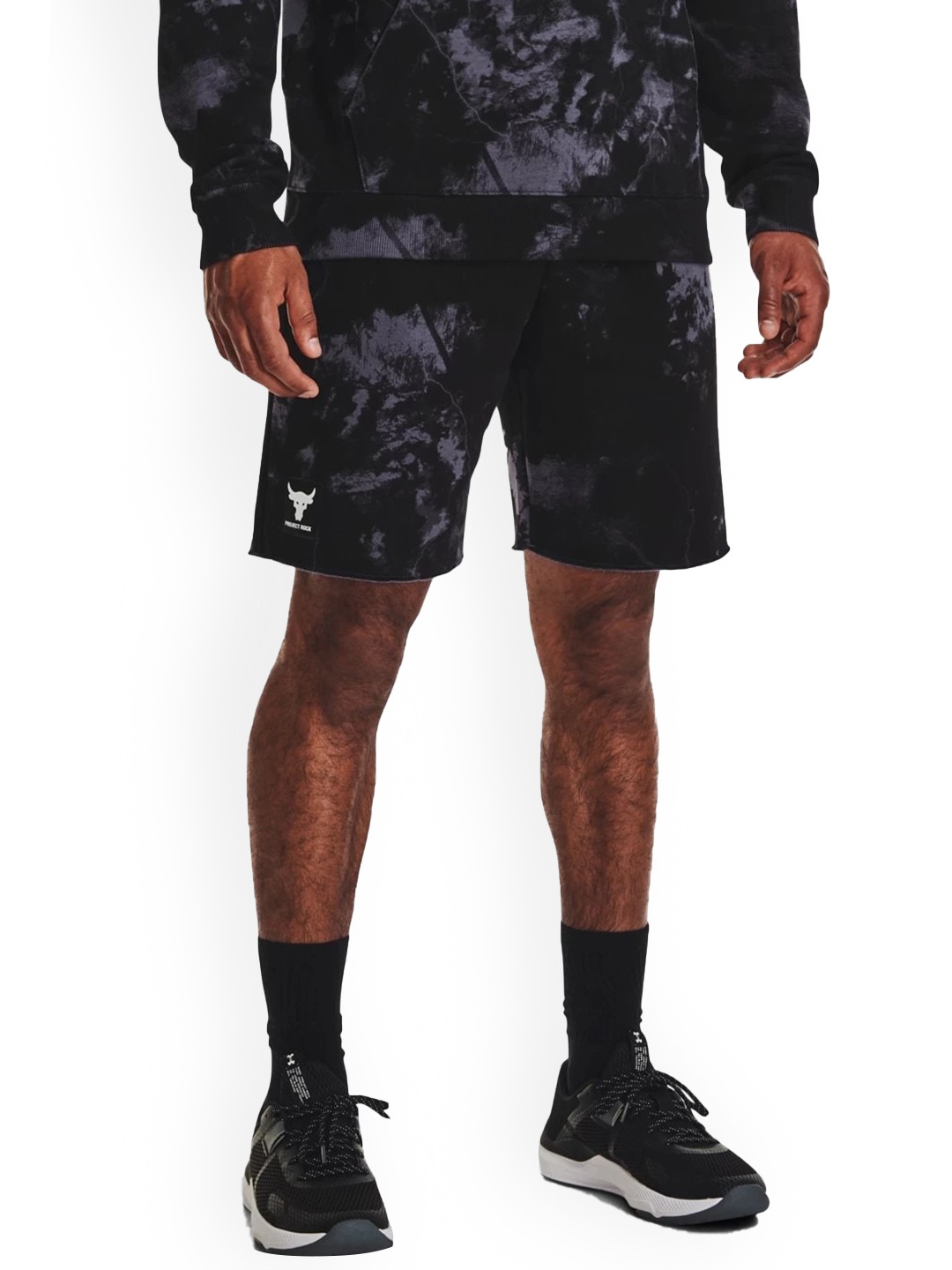 

UNDER ARMOUR Men Abstract Printed Mid-Rise Project Rock Rival Fleece Sports Shorts, Black