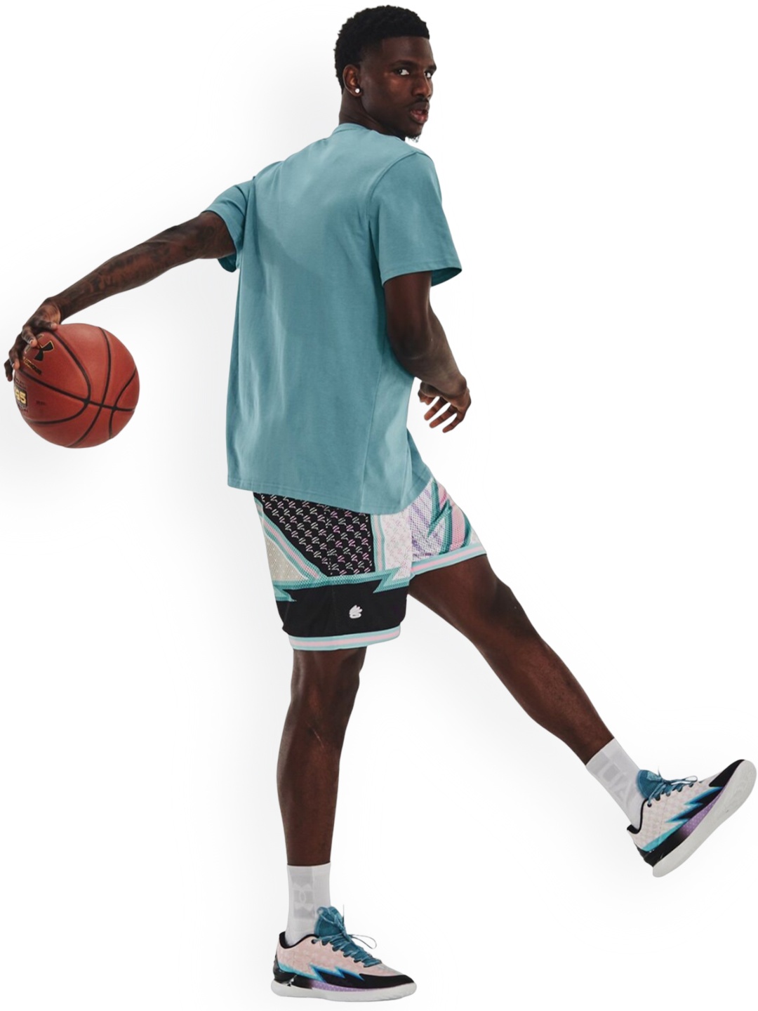 

UNDER ARMOUR Men Printed Mid-Rise Shorts, White
