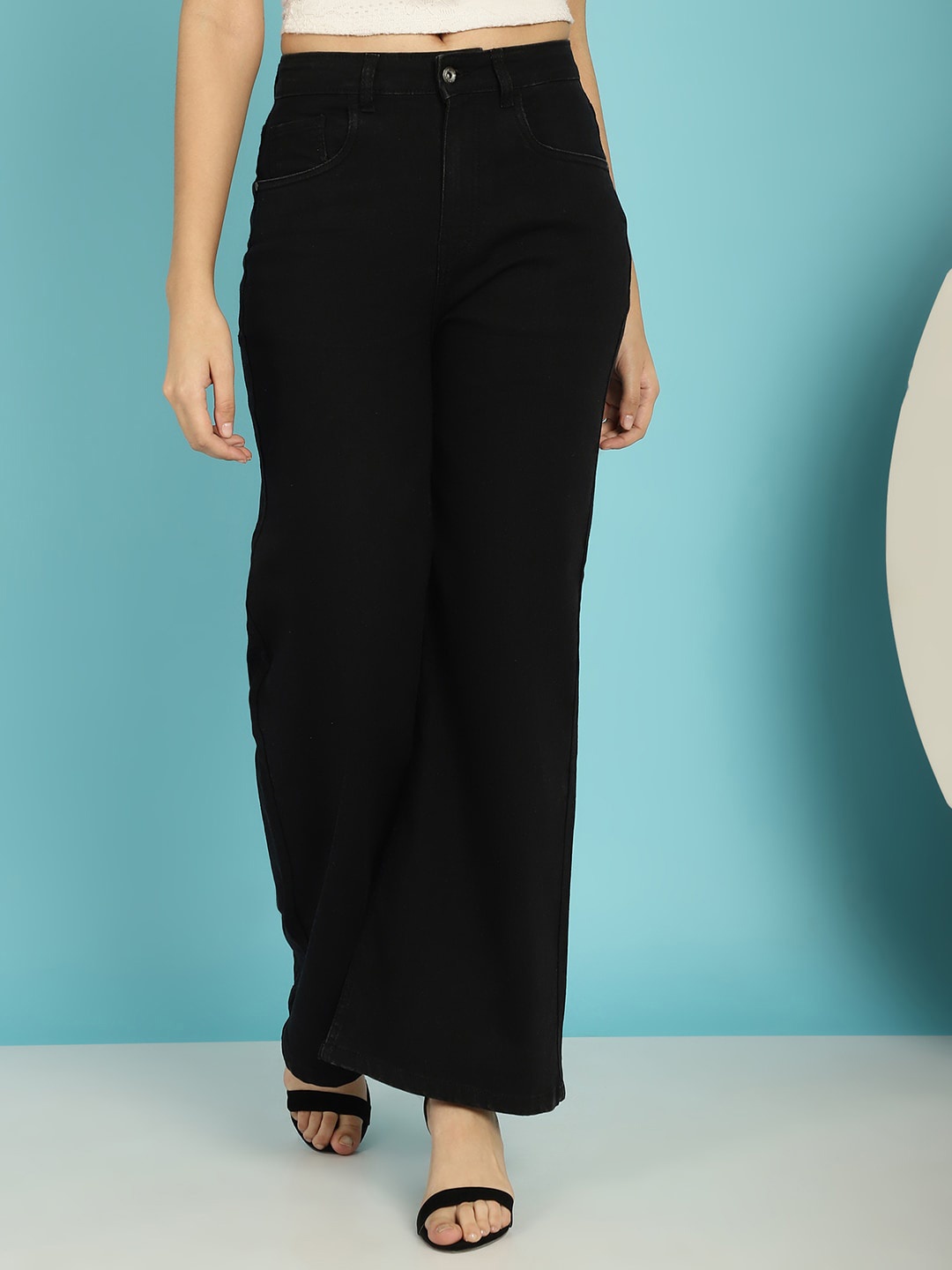 

Roadster Women Black Mid-Rise Clean look Stretchable Wide Leg Jeans