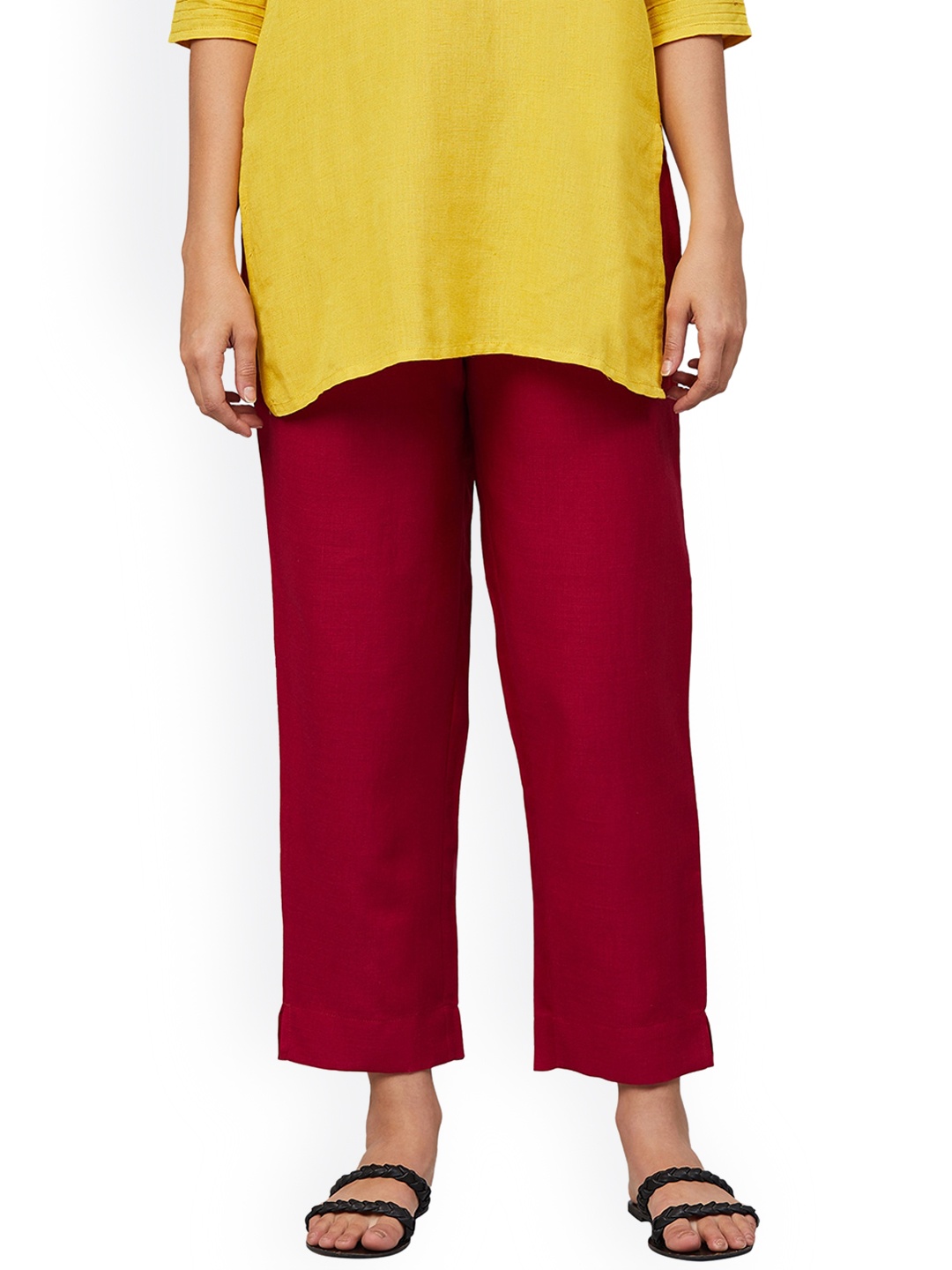 

Chemistry Women Mid Rise Cotton Trousers, Red