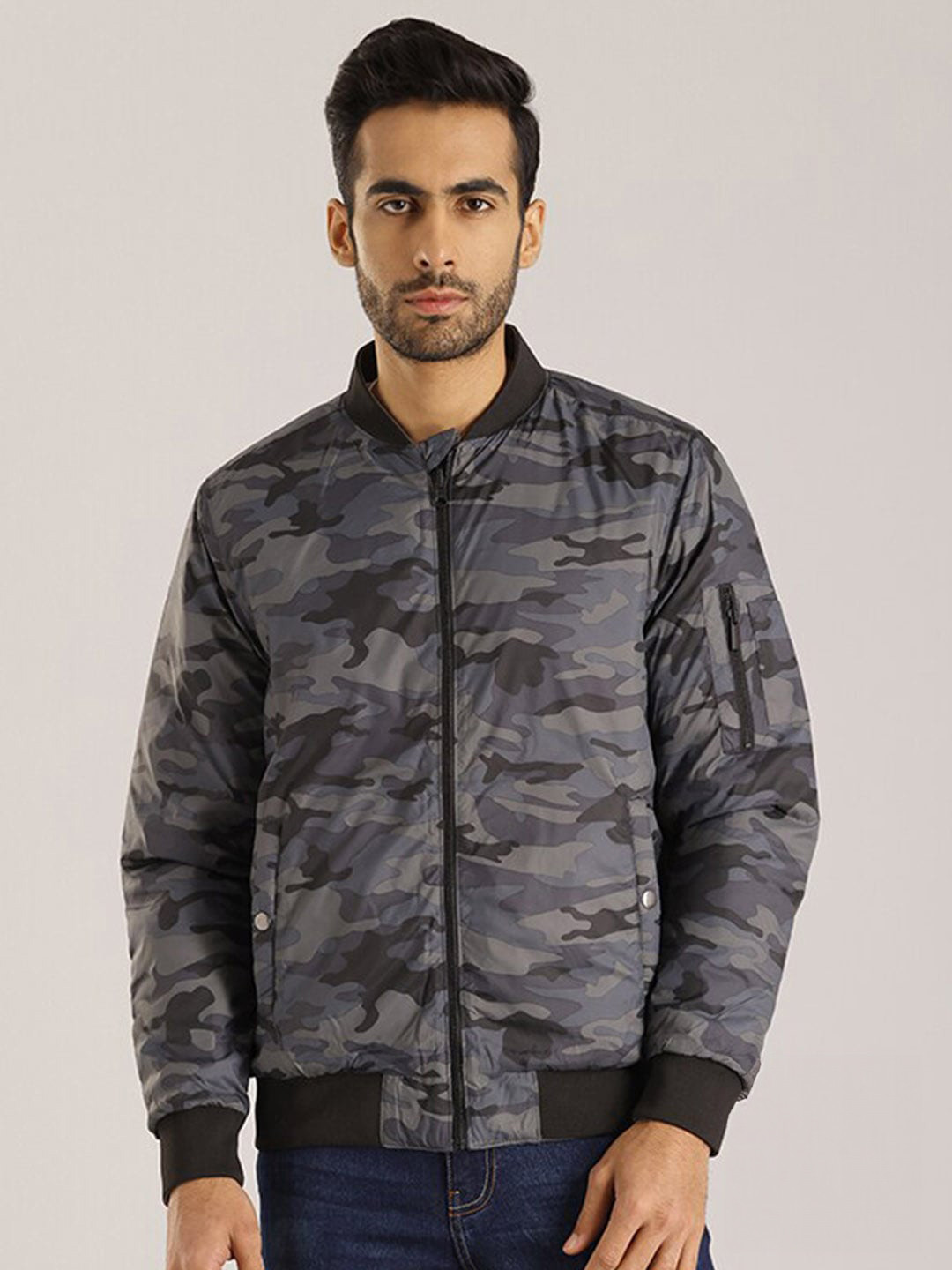 

Indian Terrain Camouflage Printed Stand Collar Long Sleeves Reversible Bomber Jacket, Navy blue