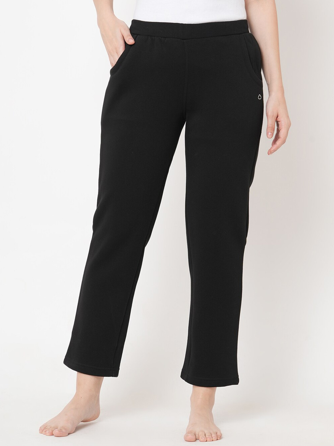 

Sweet Dreams Women Mid-Rise Fleece Lounge Pant, Black
