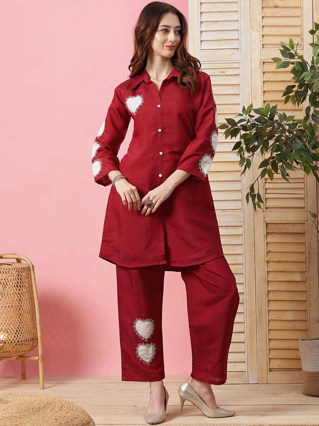 

Kiana Geometric Embroidered Shirt Collar Straight Shirt With Trouser, Maroon