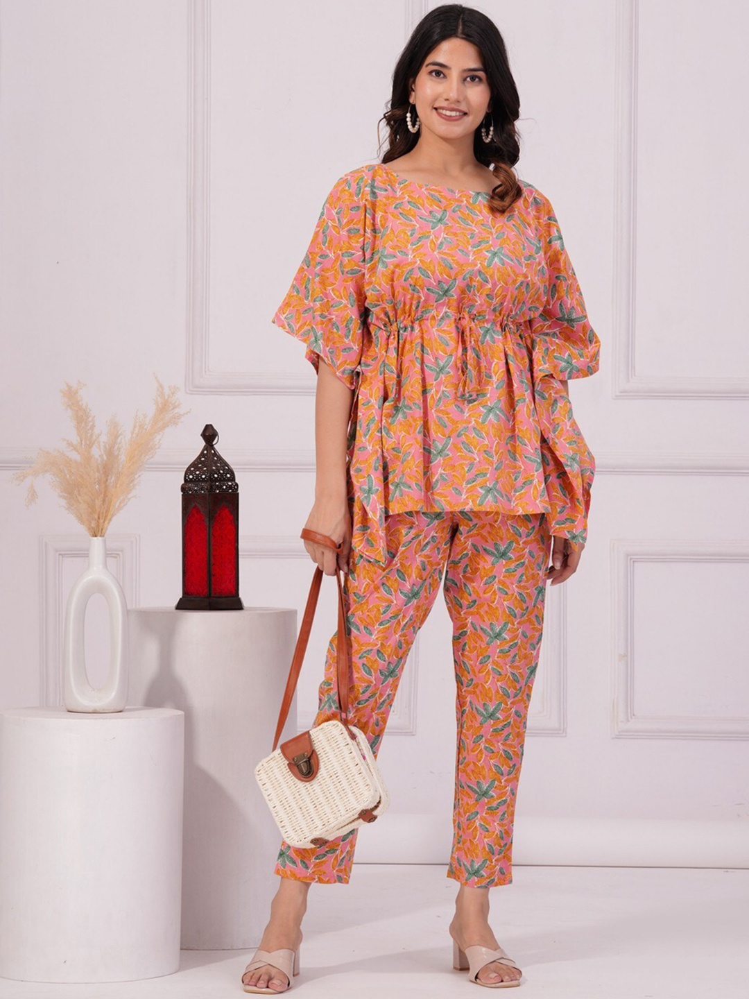 

Vastralay Floral Printed Pure Cotton Kaftan Tunic With Flared Palazzos, Peach