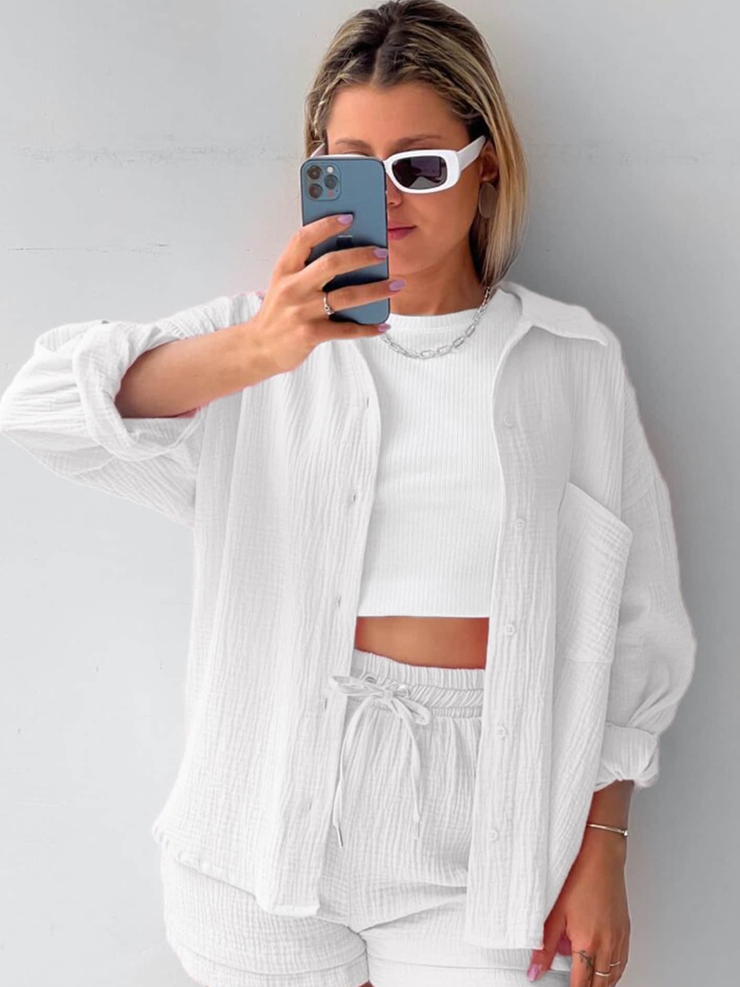 

LULU & SKY Long Sleeves Relaxed Fit Wrinkled Shirt With Shorts, White