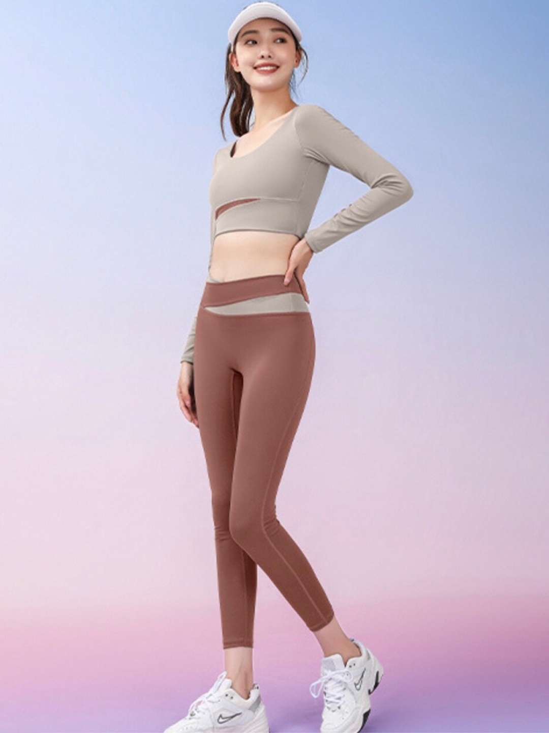 

LULU & SKY Women Scoop-neck Top With Tights, Grey