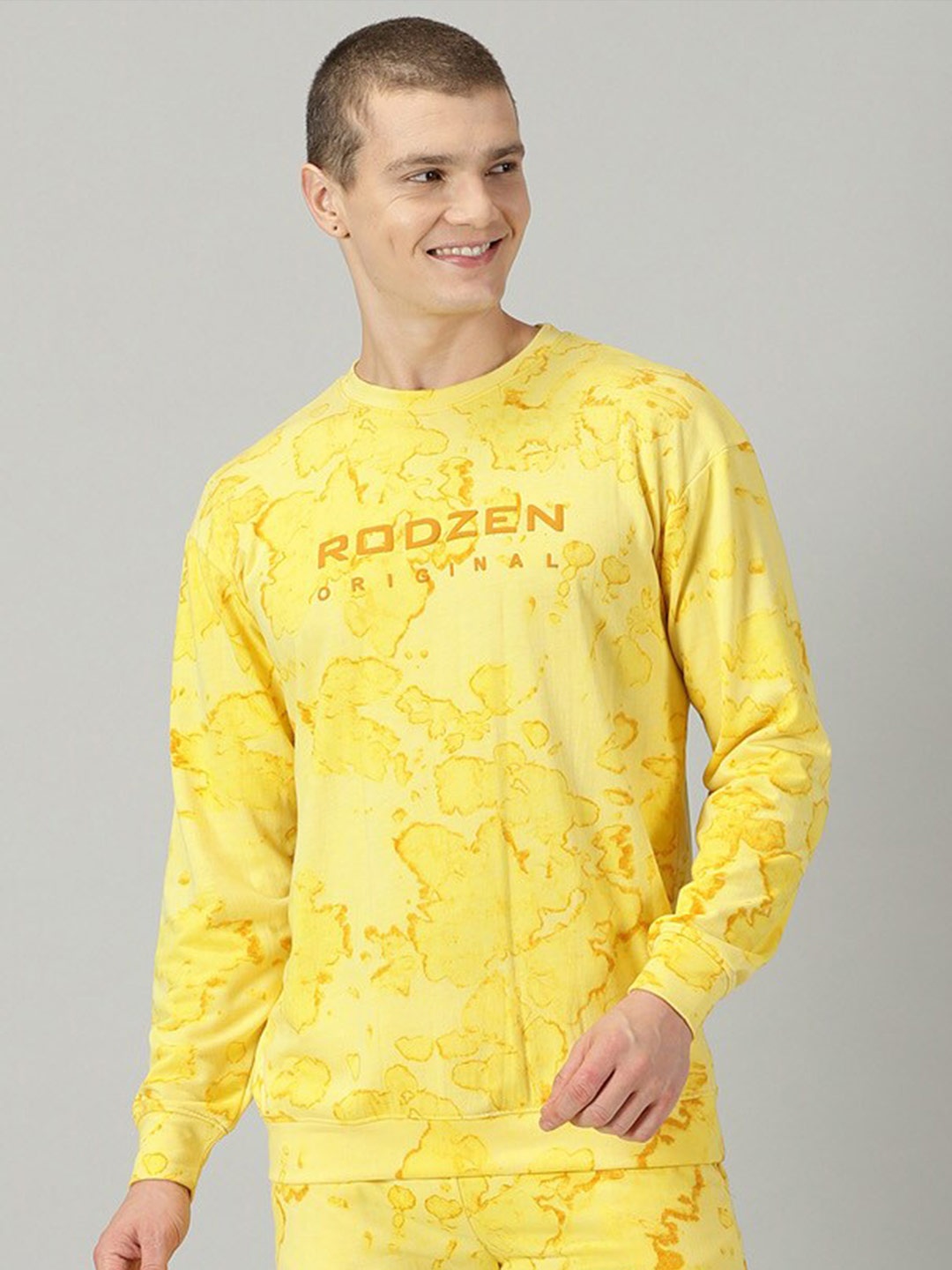 

Rodzen Typography Printed Long Sleeve Fleece Pullover Sweatshirt, Yellow