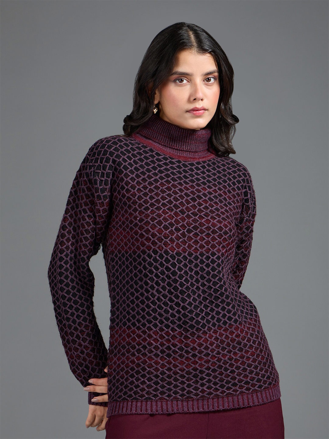 20Dresses Turtle Neck Textured Pullover, Black
