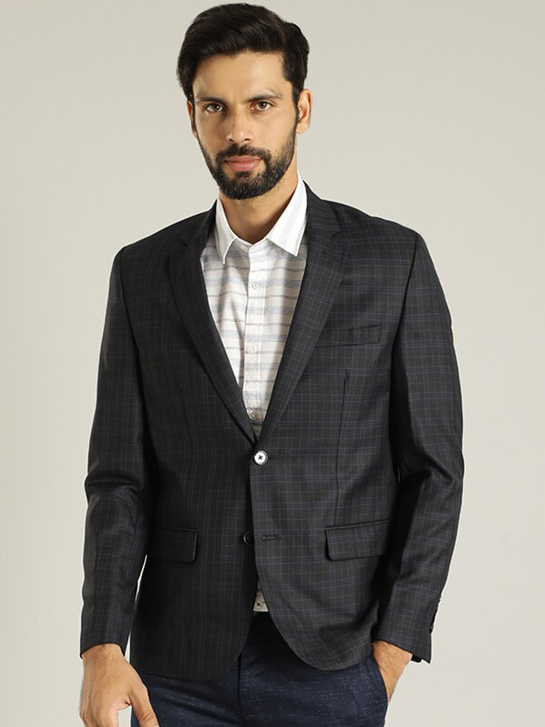 

Indian Terrain Checked Single Breasted Blazer, Navy blue